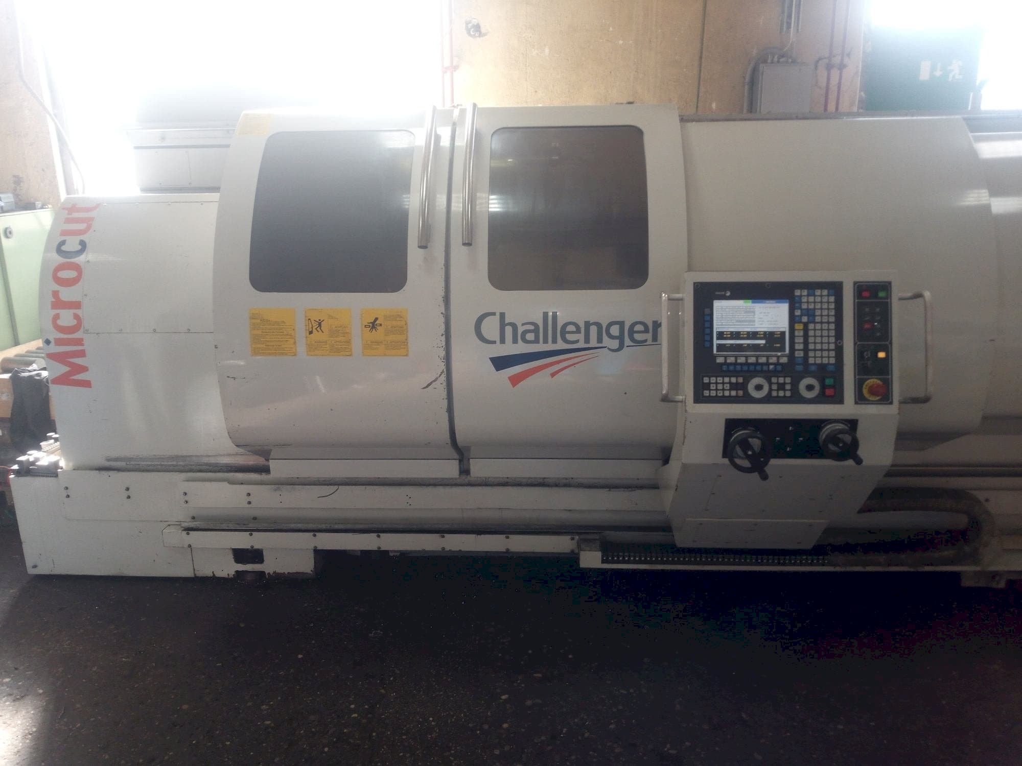 Front view of MICROCUT BNC 2280  machine