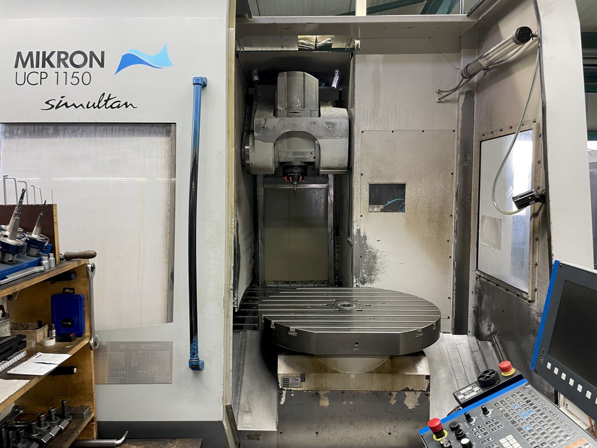 Front view of MIKRON UCP 1150 SIMULTAN  machine