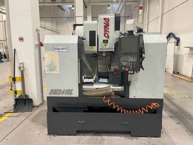 Front view of Dyna Myte DM 2418 L  machine