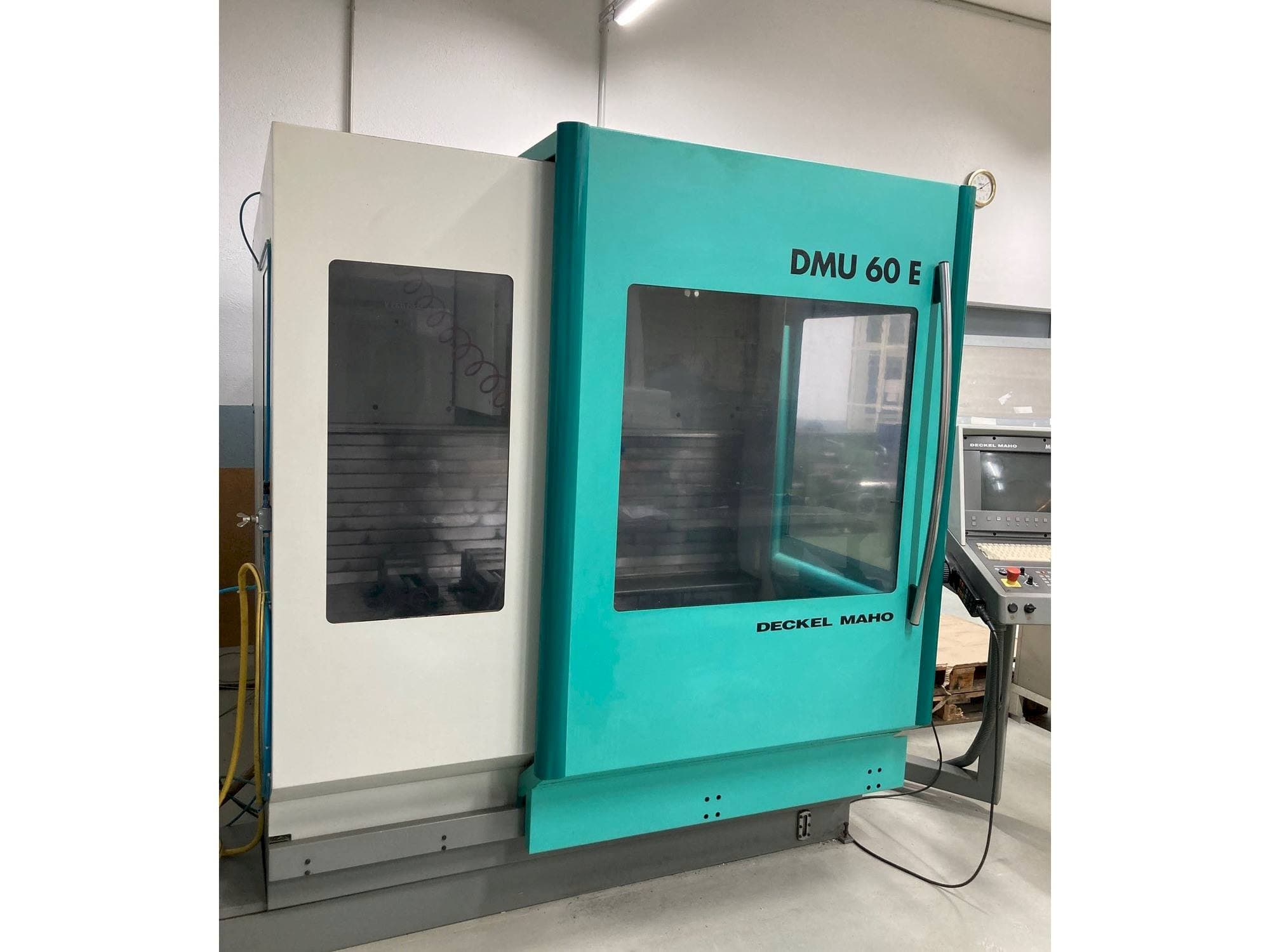 Front view of DECKEL MAHO DMU 60 E  machine