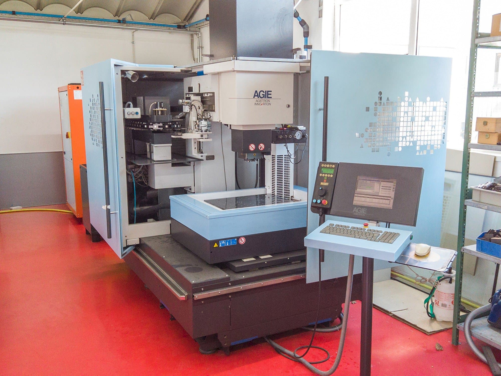 Front view of AGIE AGIETRON INNOVATION 2  machine