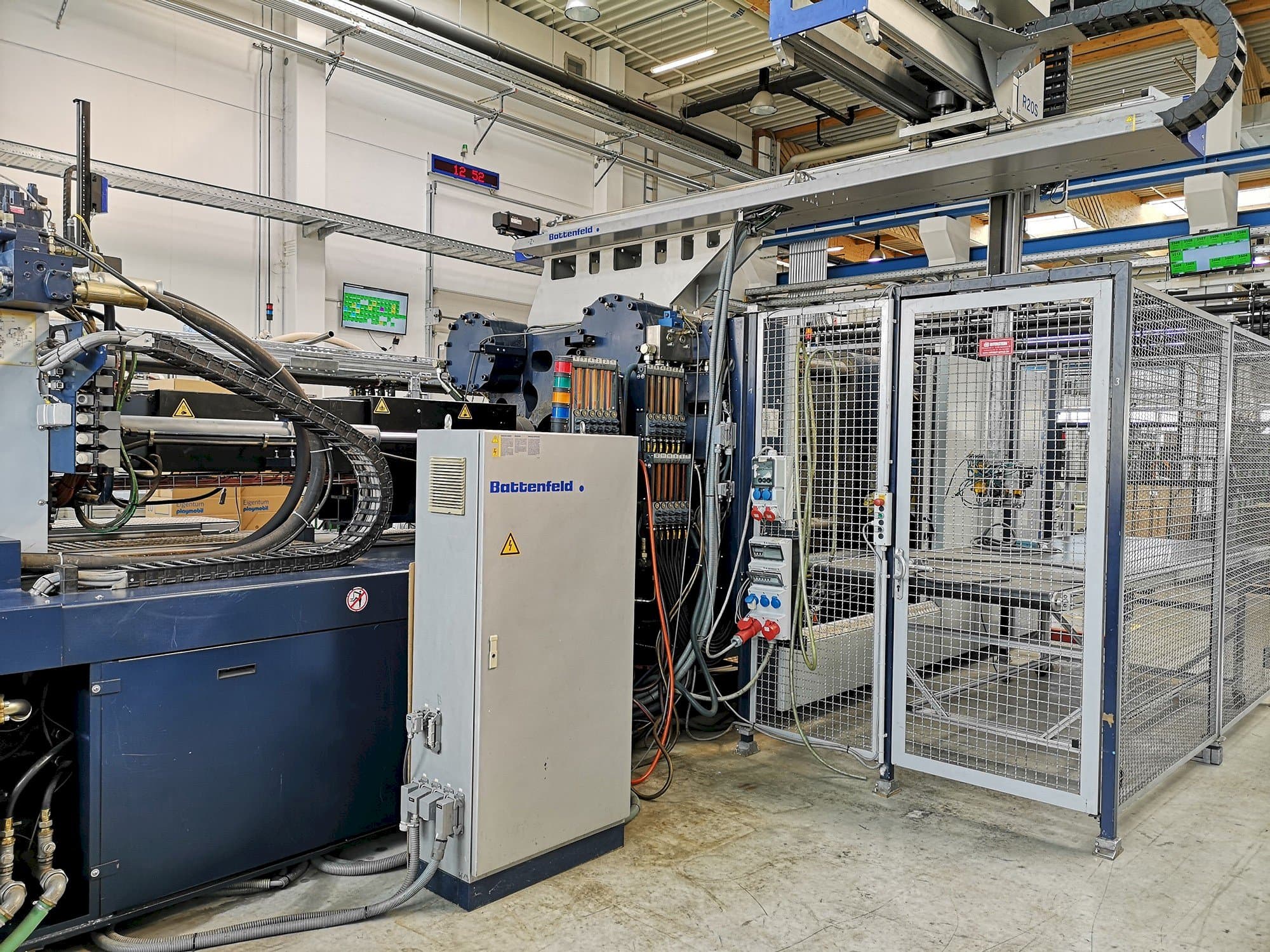 Front view of Battenfeld HM 8000 2P - 7700  machine