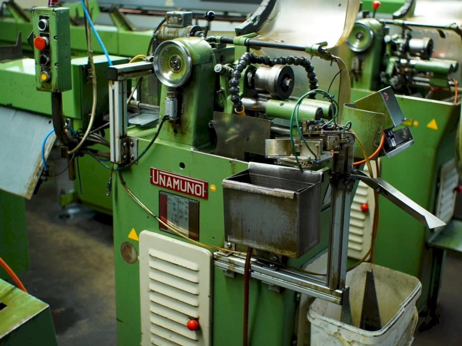 Front view of UNAMUNO TA-16-B  machine