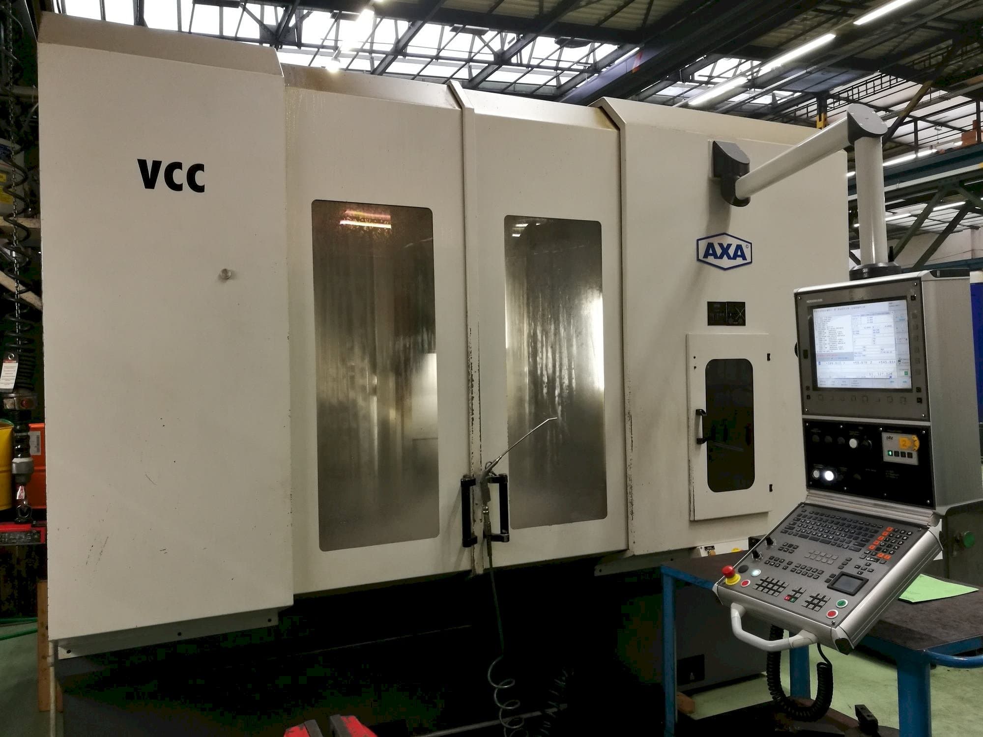 Front view of AXA VCC 1200  machine
