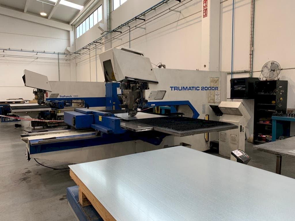 Front view of Trumpf Trumatic 2000 R  machine