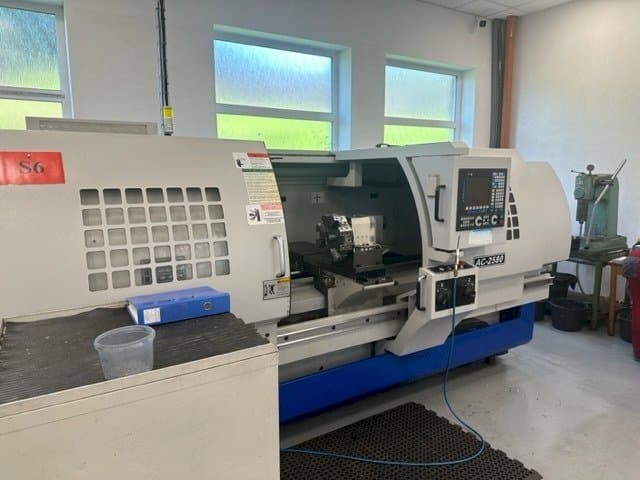 Front view of MASCUT AC-2580  machine