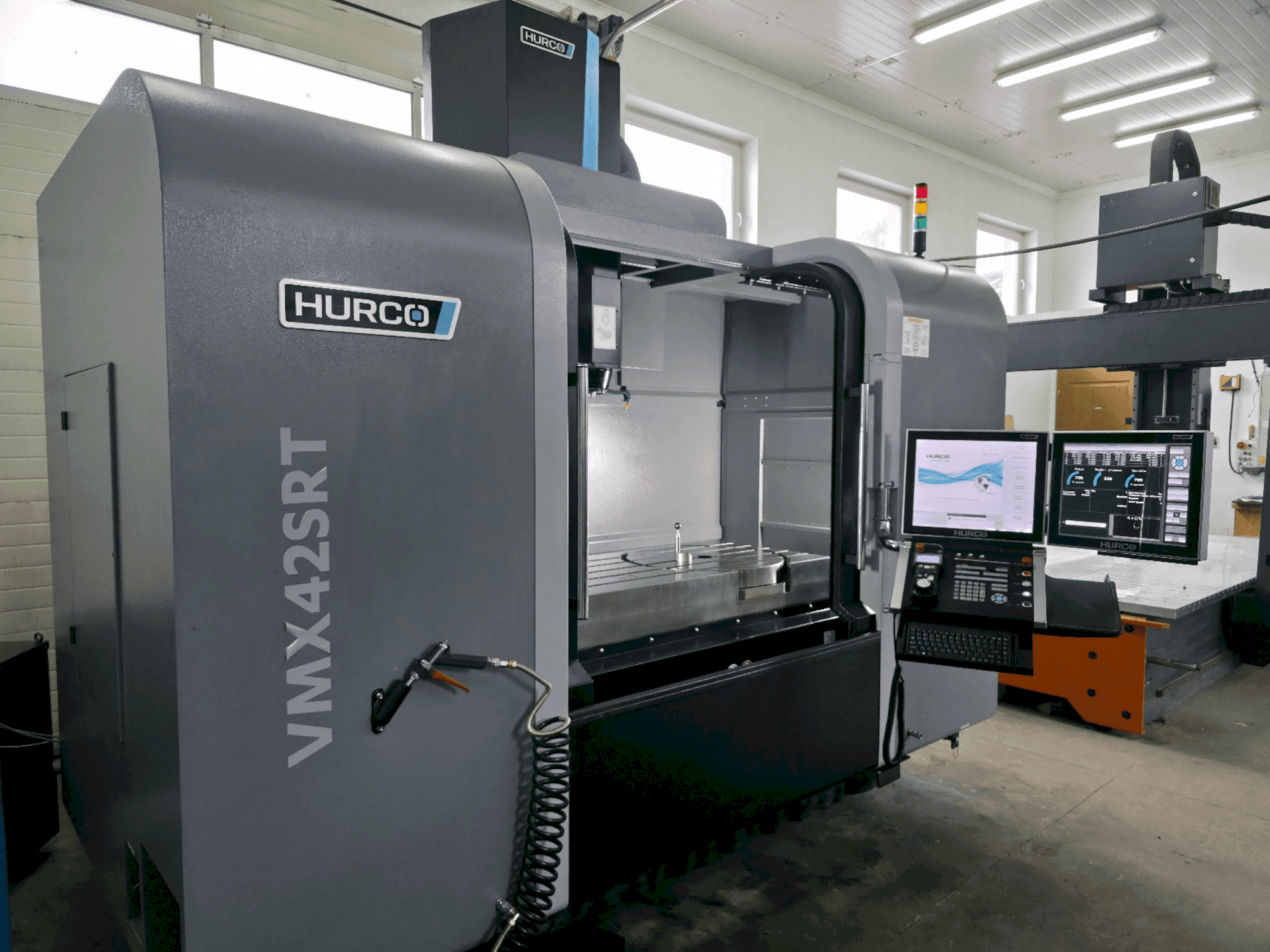 Front view of Hurco VMX 42SRTi  machine