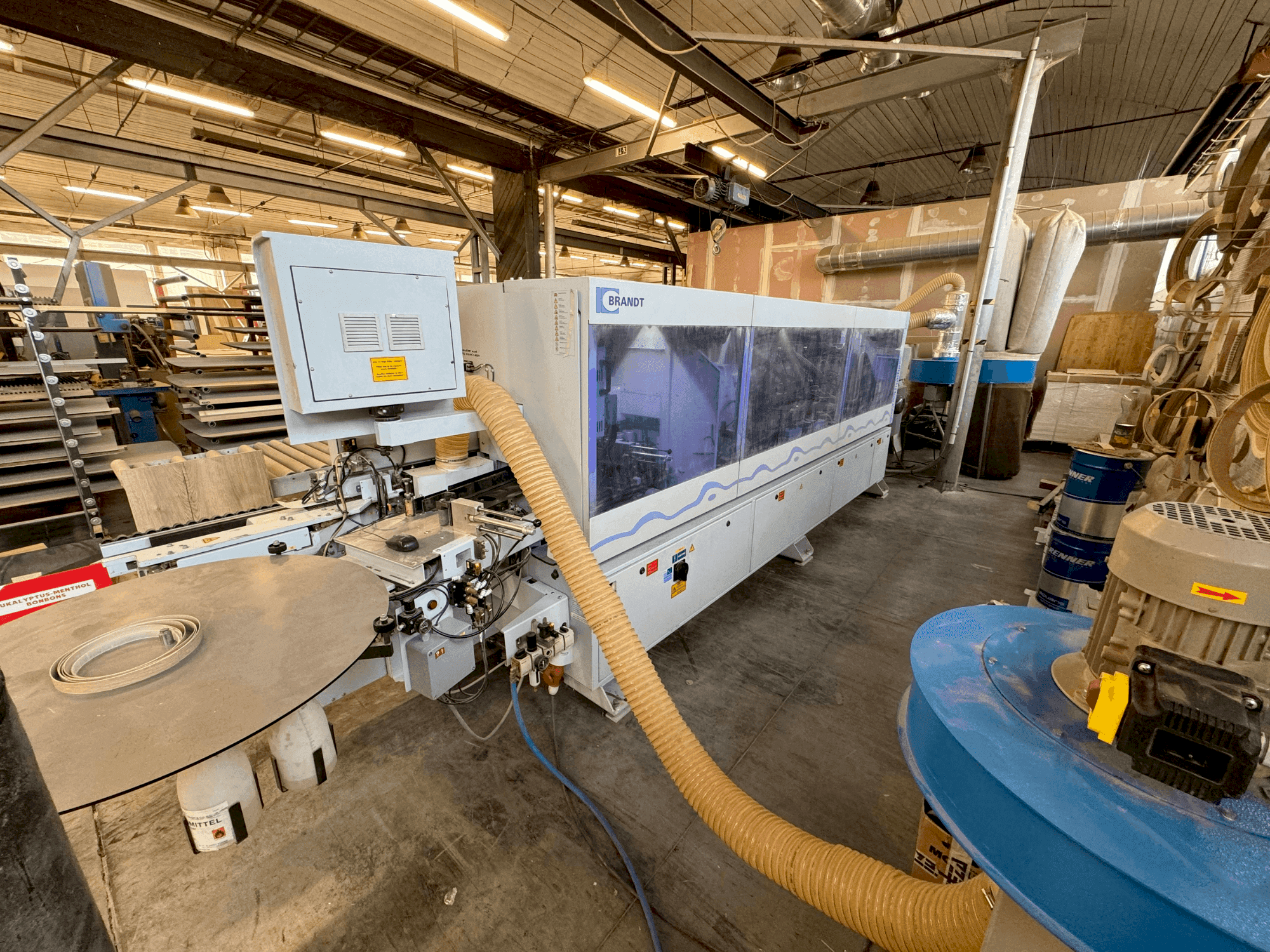 Front view of HOMAG Brandt KDF 650  machine