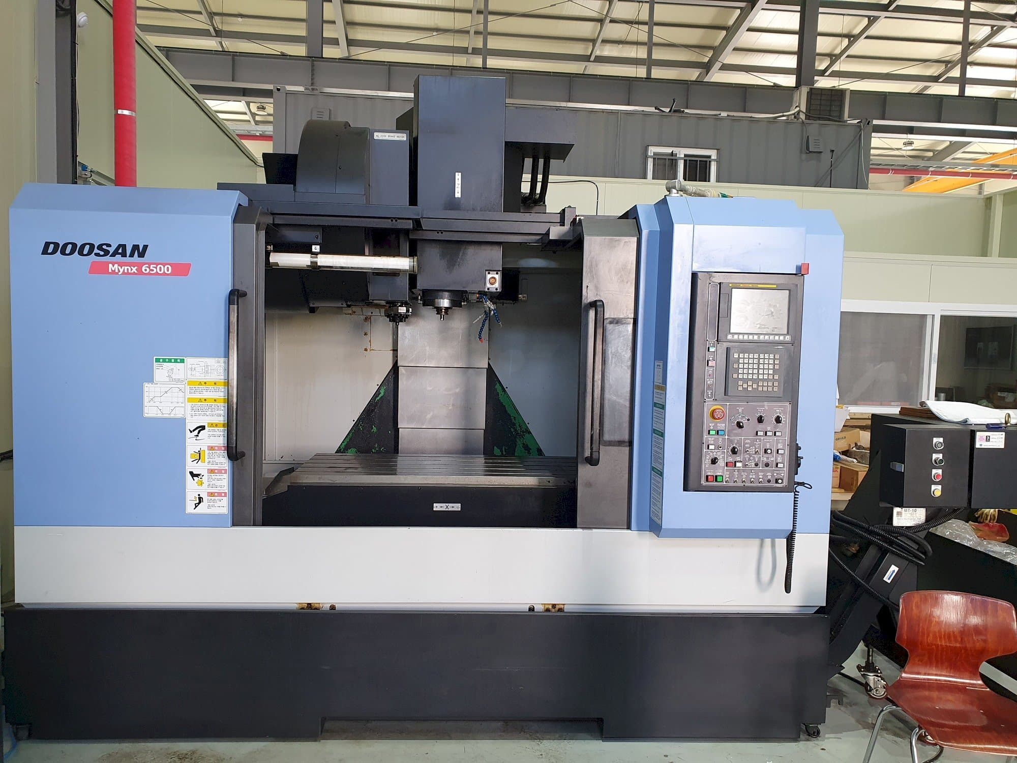 Front view of Doosan MYNX 6500  machine