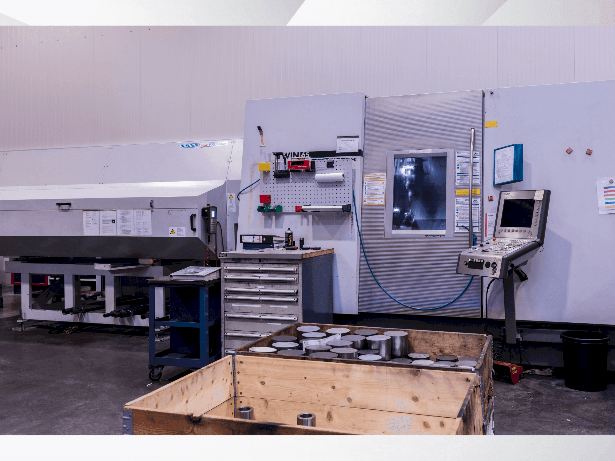 Front view of DMG Gildemeister Twin 65  machine