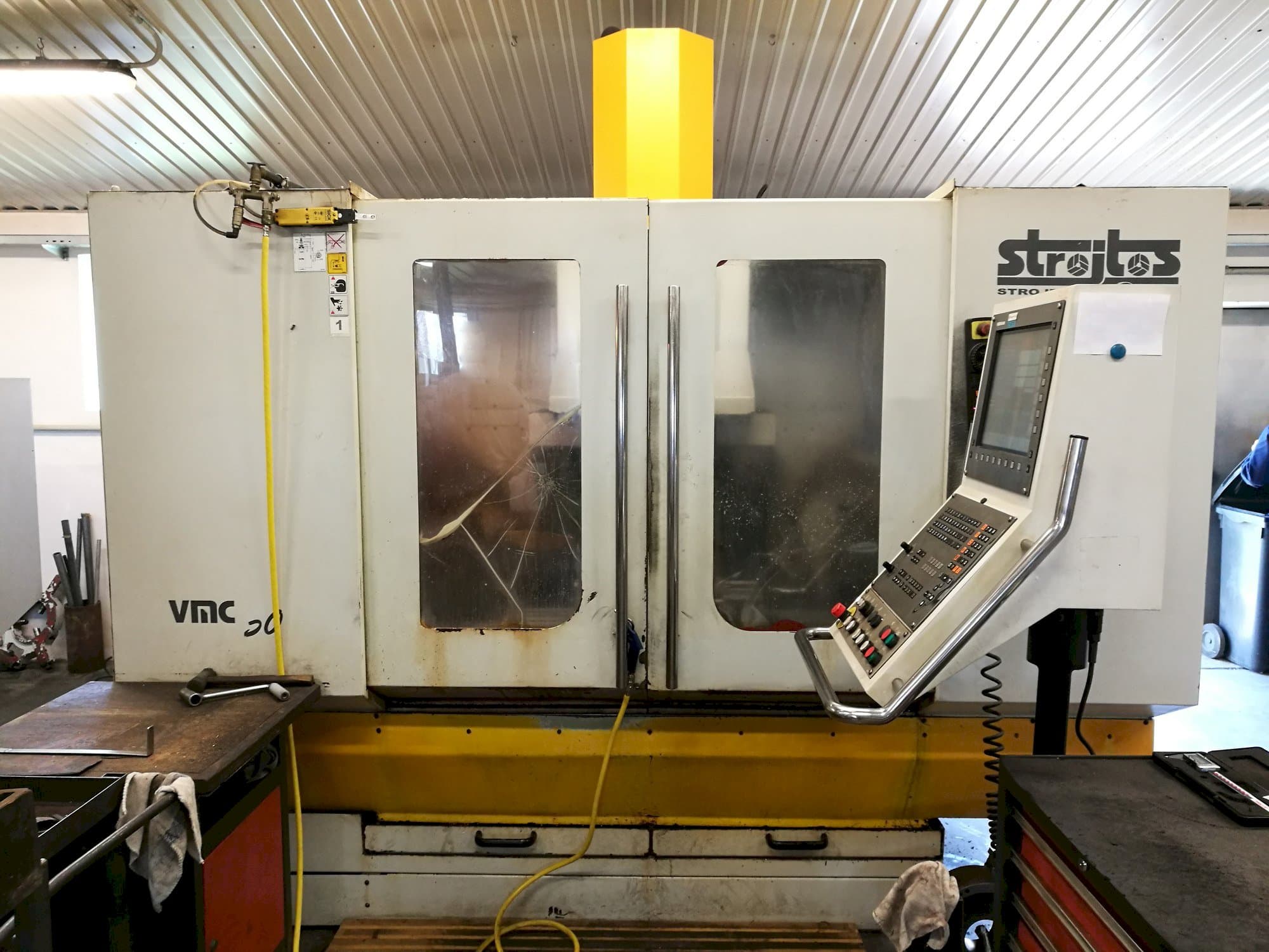 Front view of Strojtos  VMC 50  machine