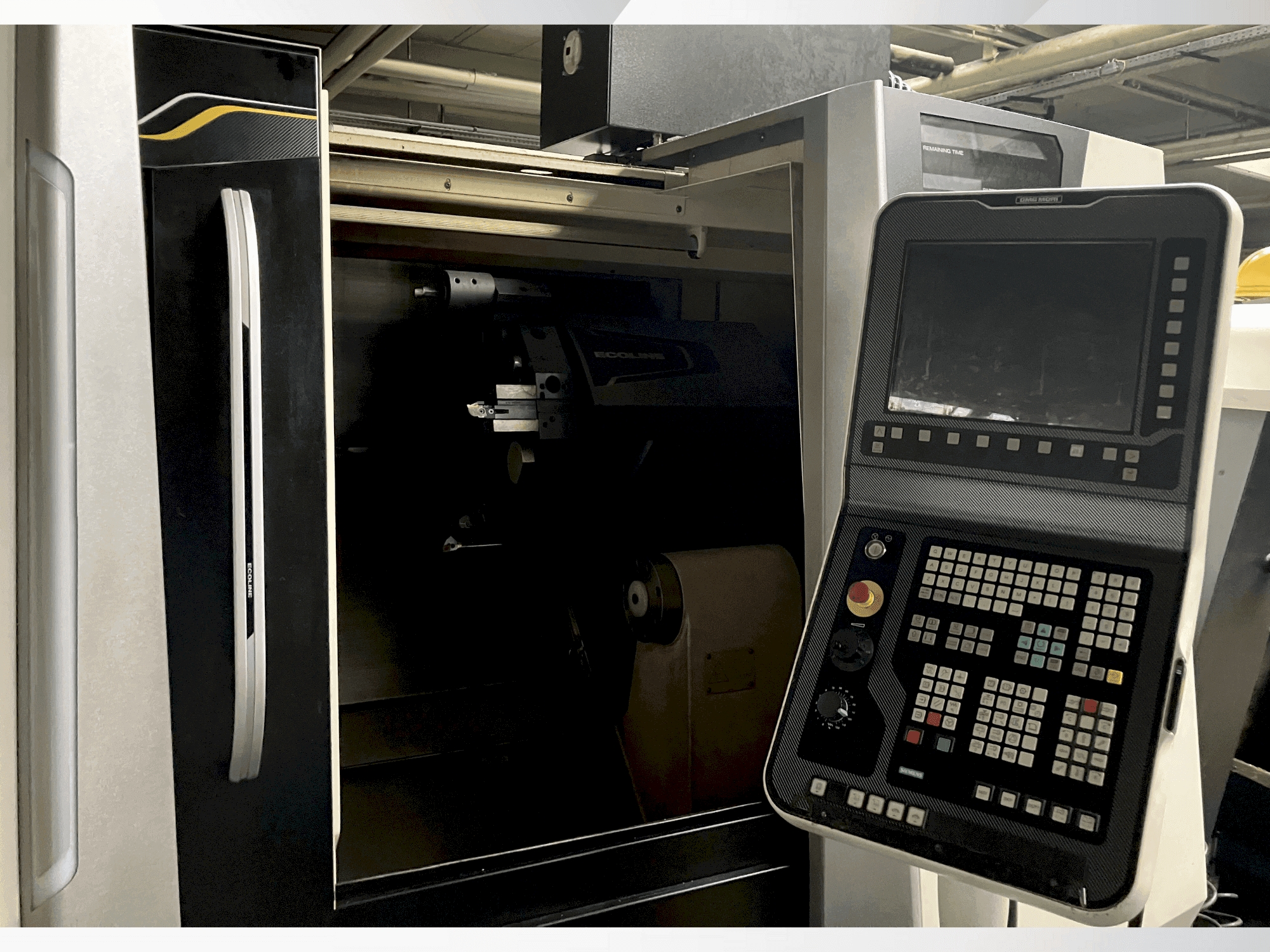 Front view of DMG MORI ecoTurn 450 V1  machine