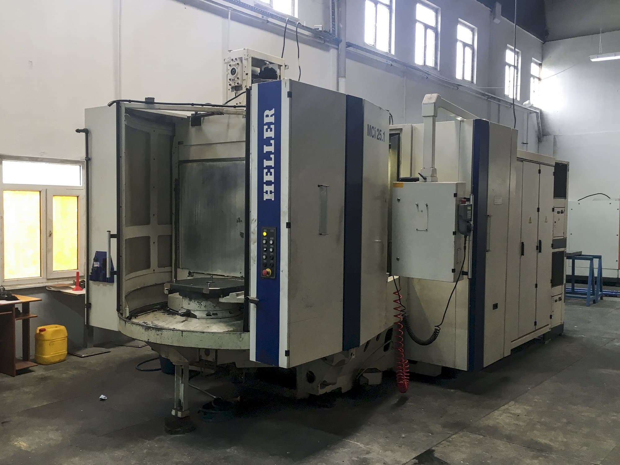 Left view of HELLER MCi 25 Machine