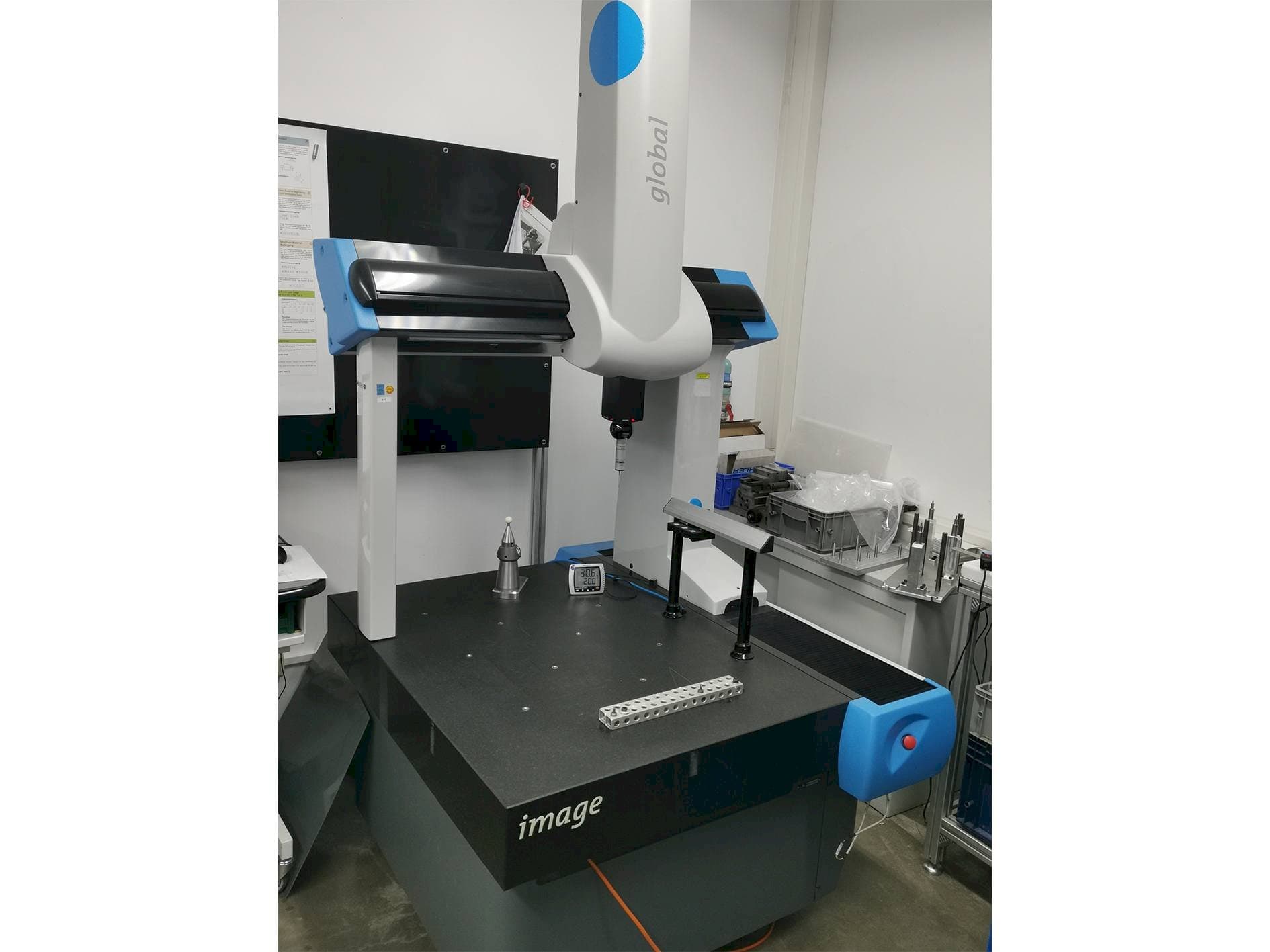 Front view of DEA GLOBAL I/070505  machine