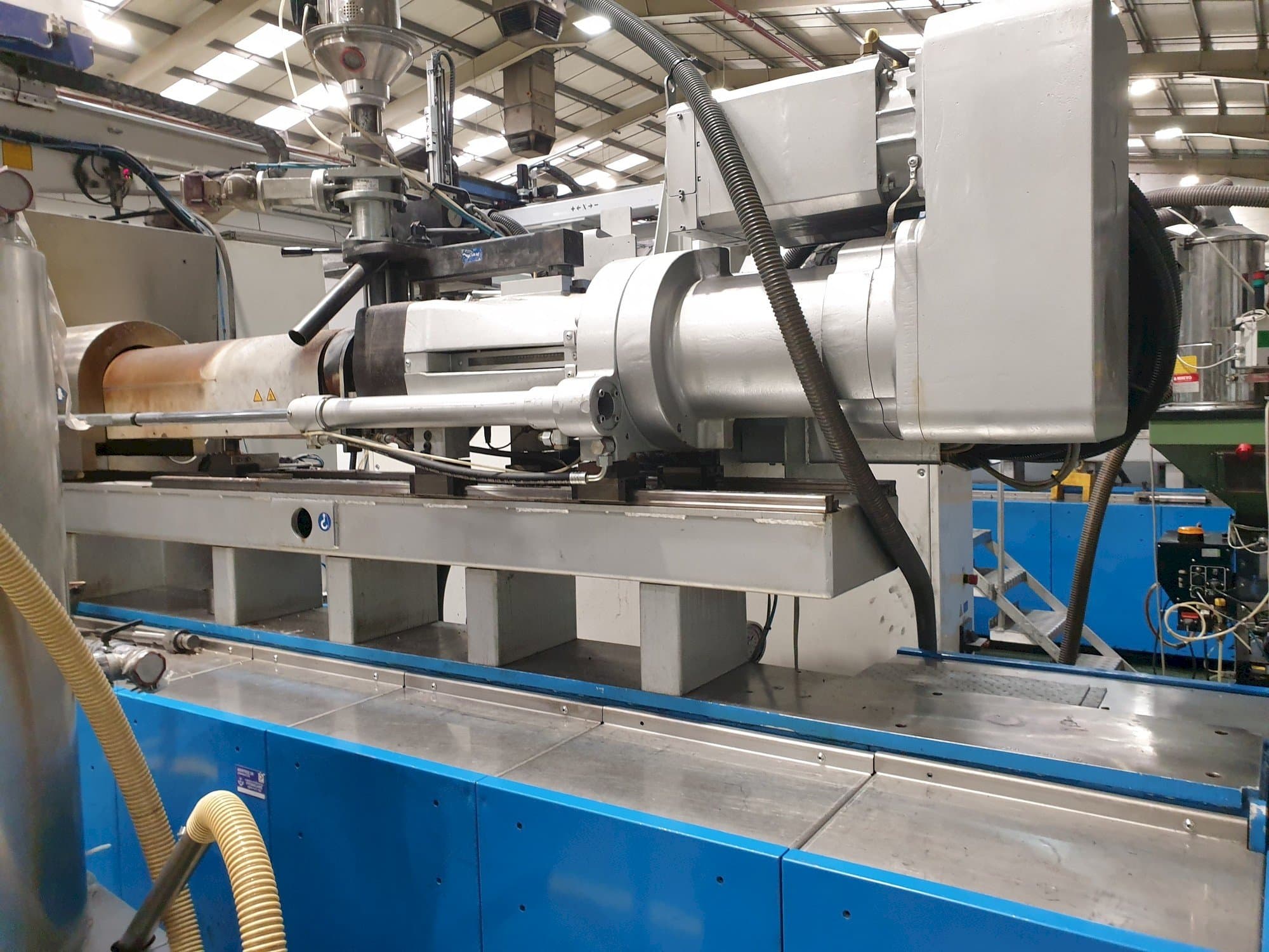 Front view of Netstal EVOS 5500-2000  machine