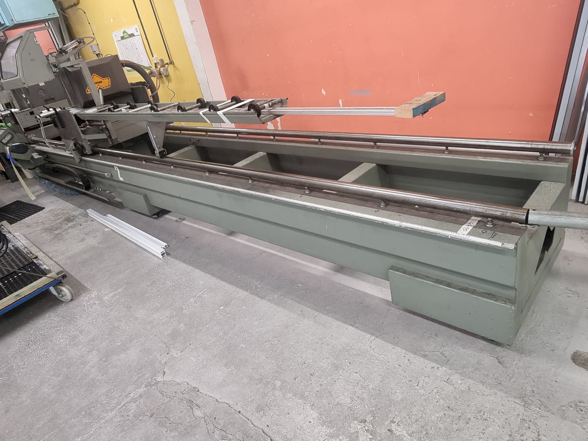 Front view of Emmegi TWIN ELECTRA SUN TU/6  machine