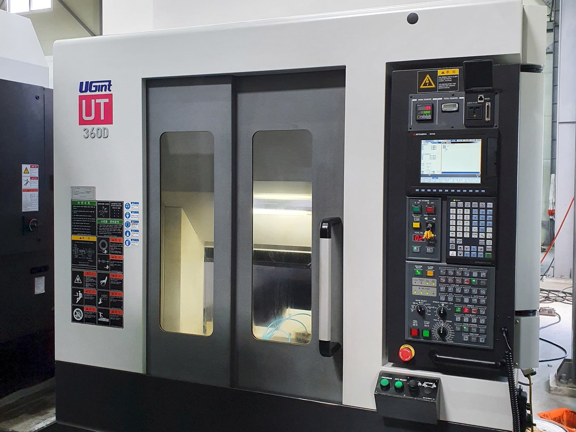 Front view of UGINT UT360D  machine