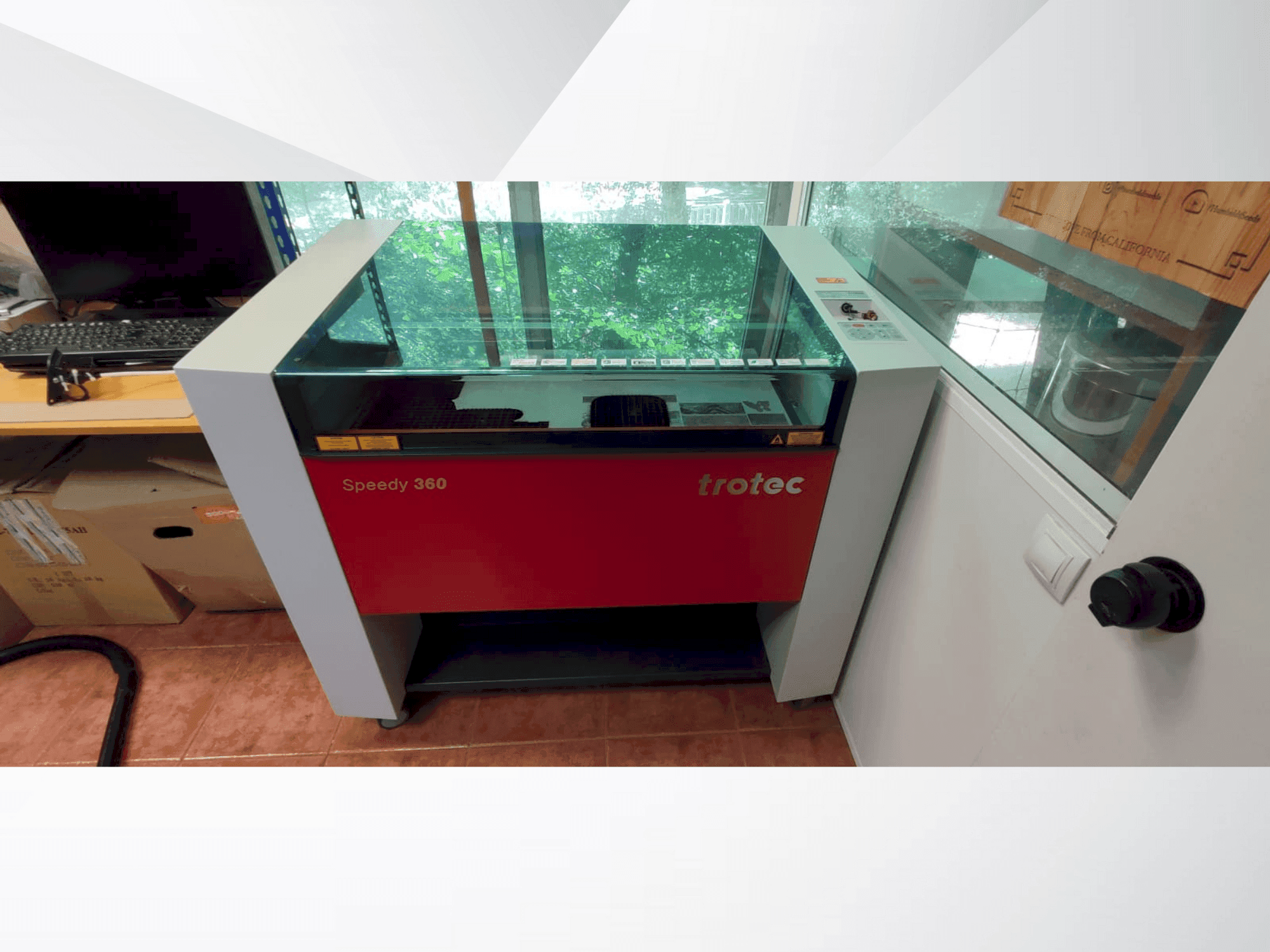 Front view of Trotec Speedy 360  machine