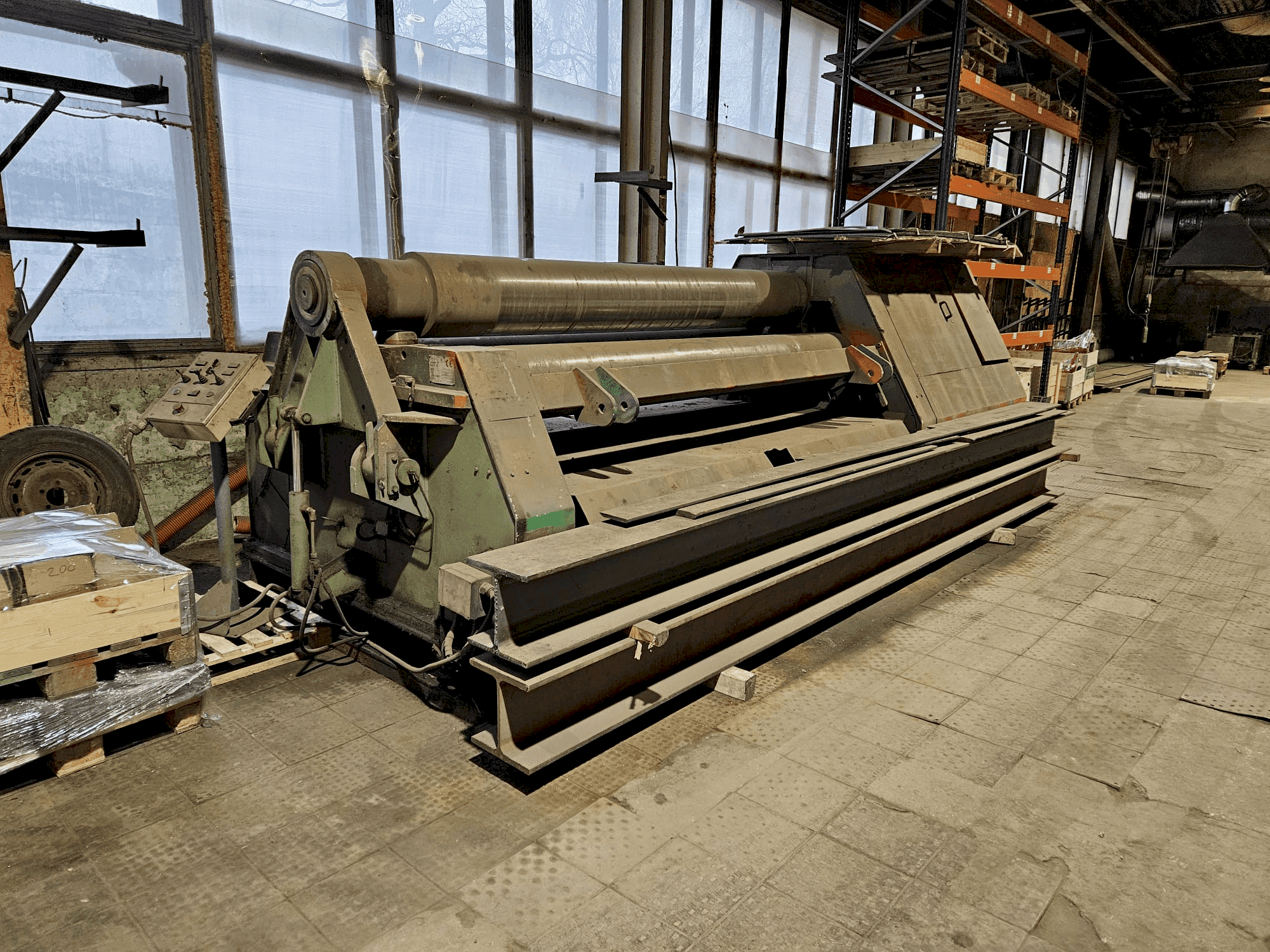 Front view of FACCIN 4HEL 3-25/20  machine