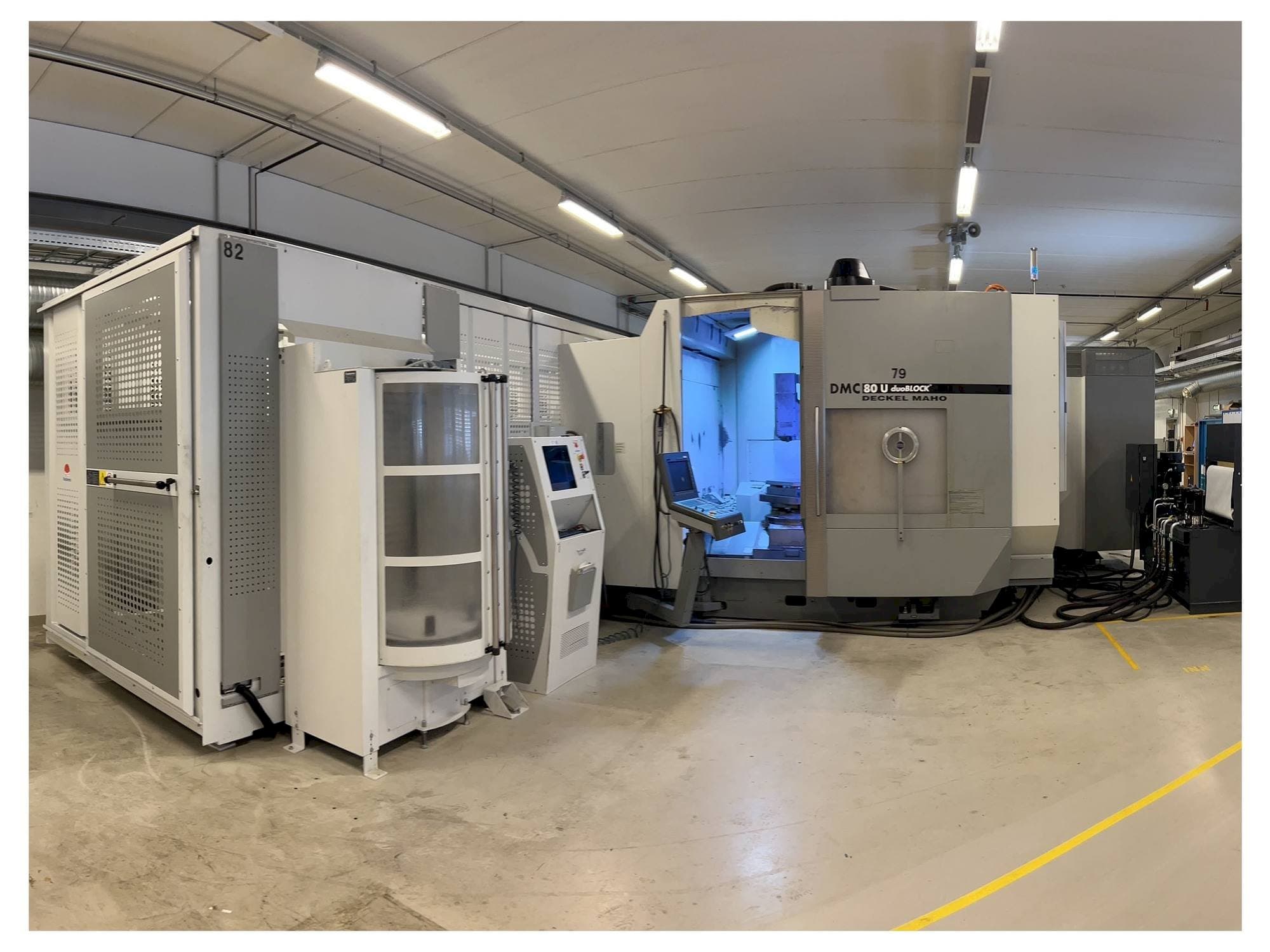 Front view of DMG DMC 80 U duoBLOCK  machine