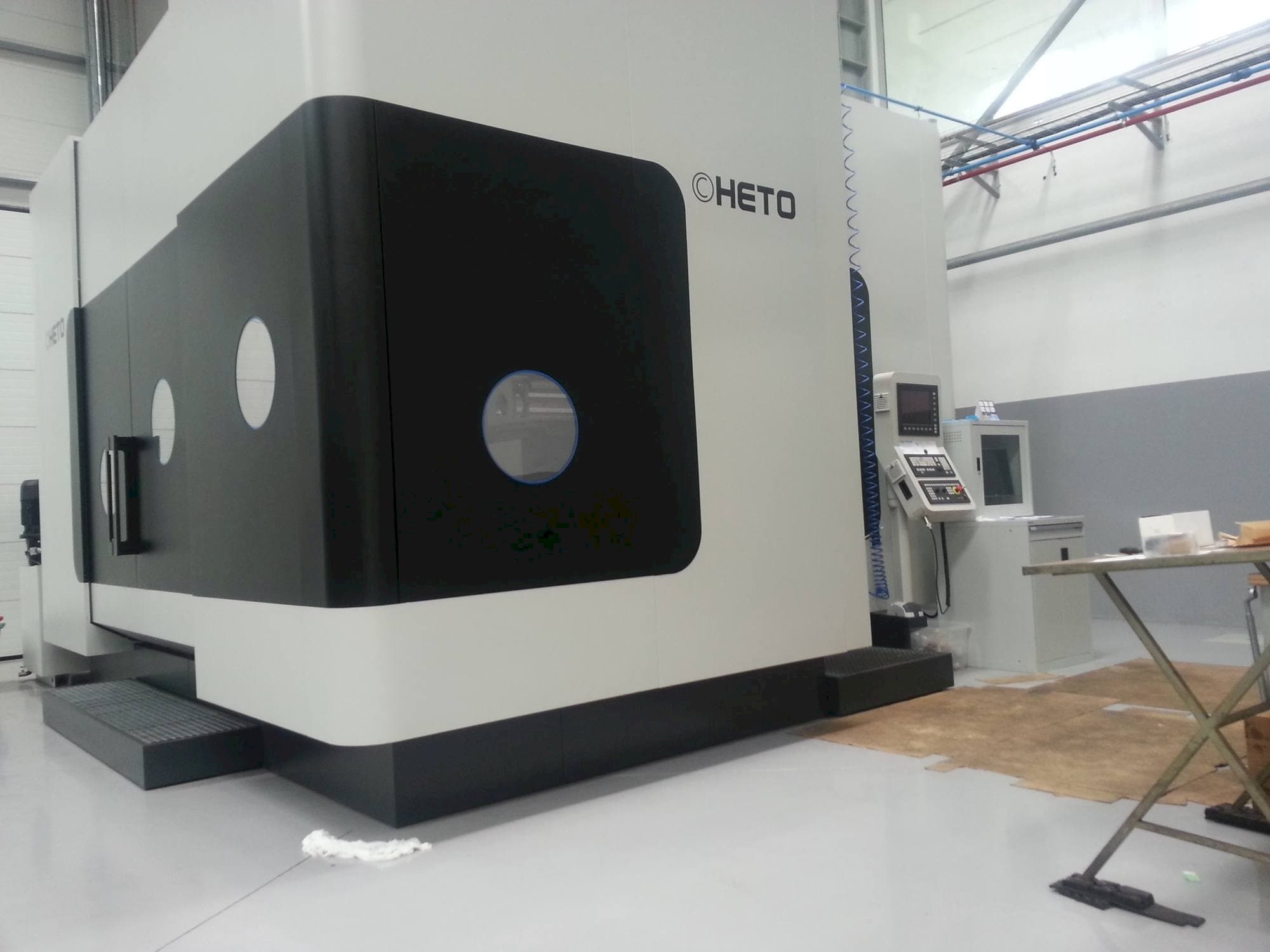 Front view of CHETO IX3000  machine