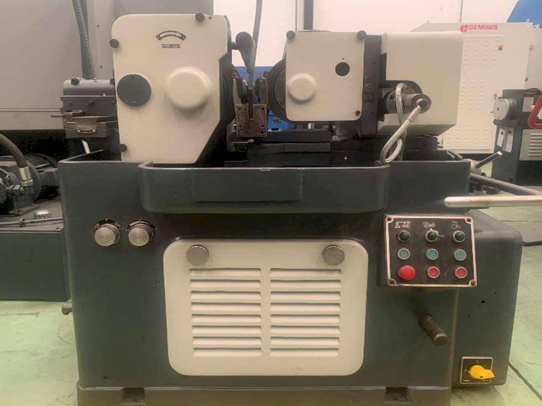 Front view of Estarta 301  machine