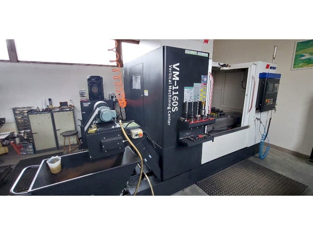 Front view of Neway VM 1160  machine