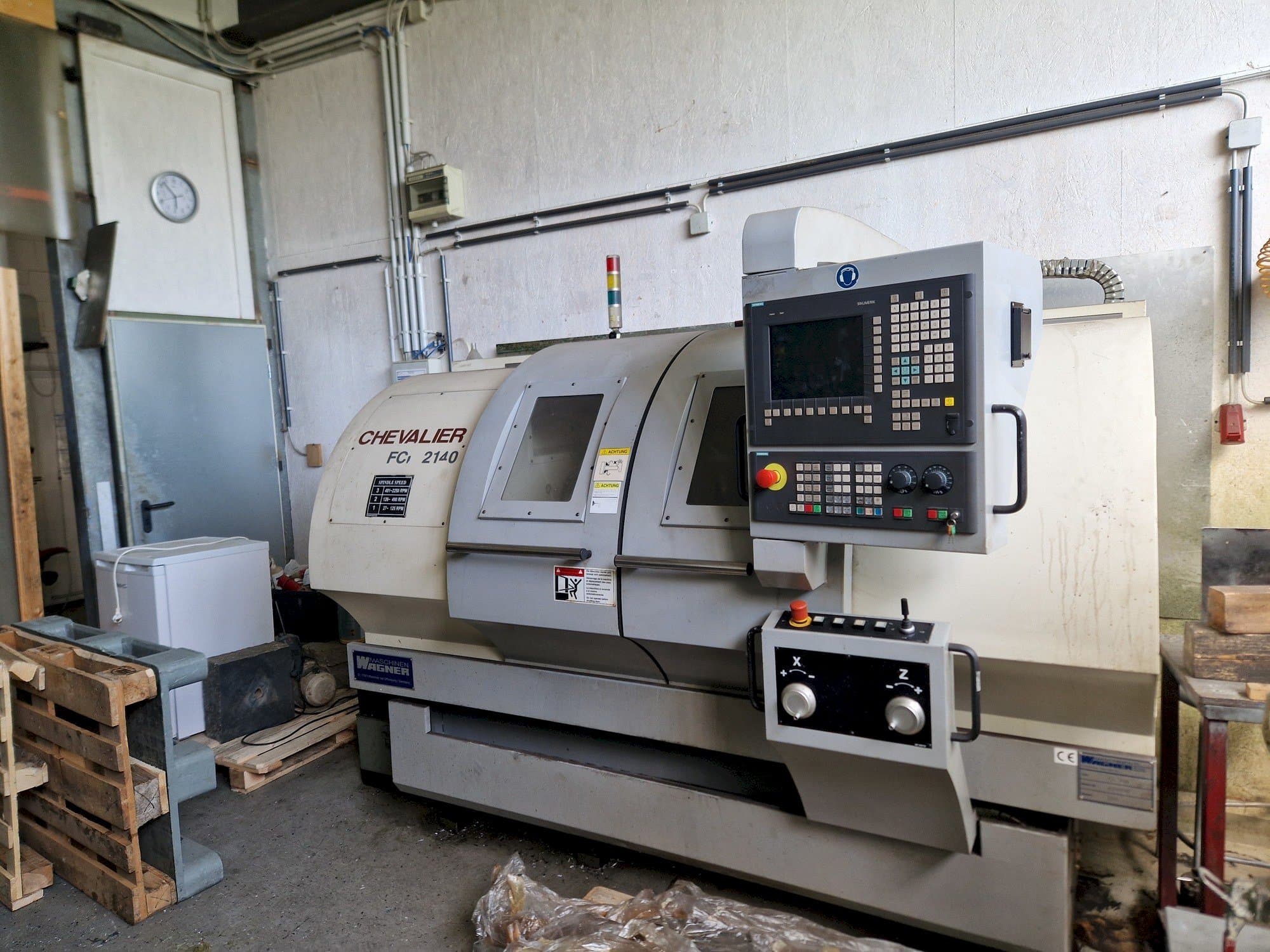 Front view of Chevalier FCL 2140 S  machine