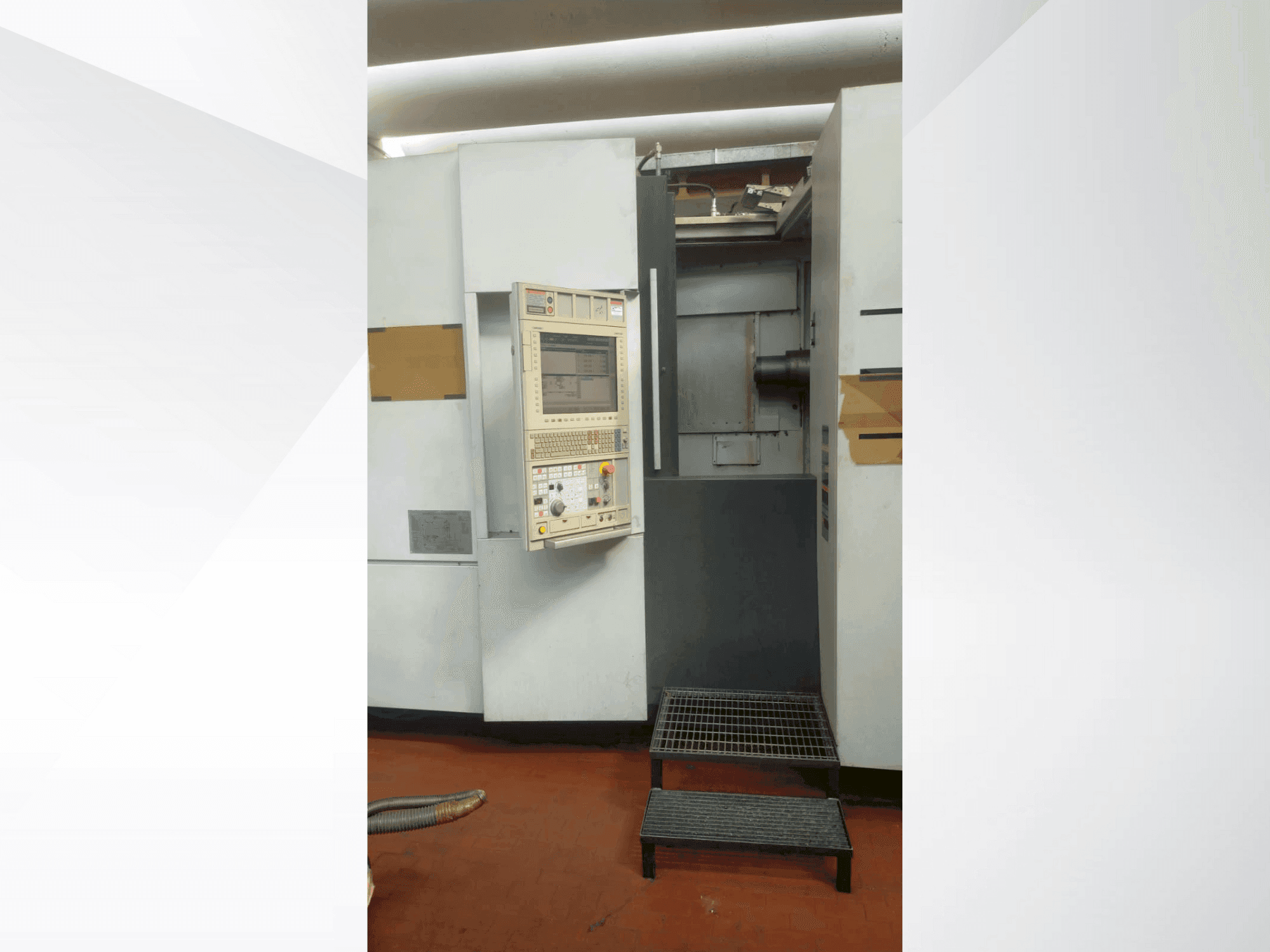 Front view of MORI SEIKI NH 5000/40 DCG  machine