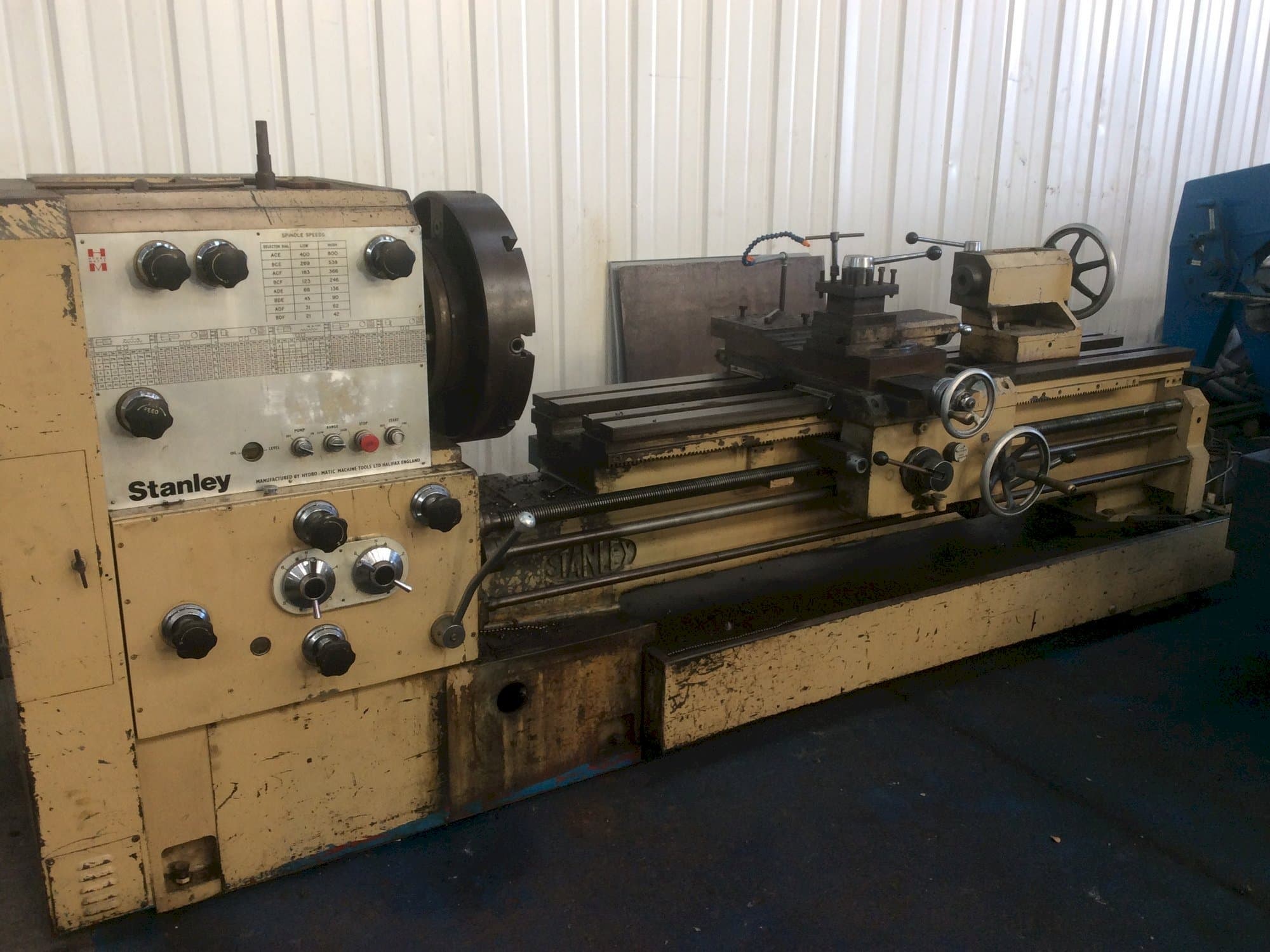 Front view of STANLEY HS 7  machine