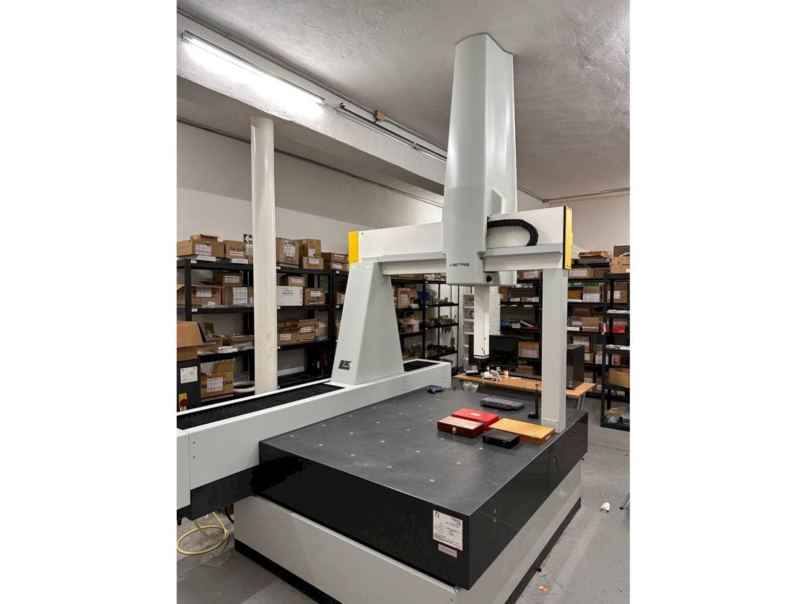 Front view of NIKON LK V 15.10.8  machine