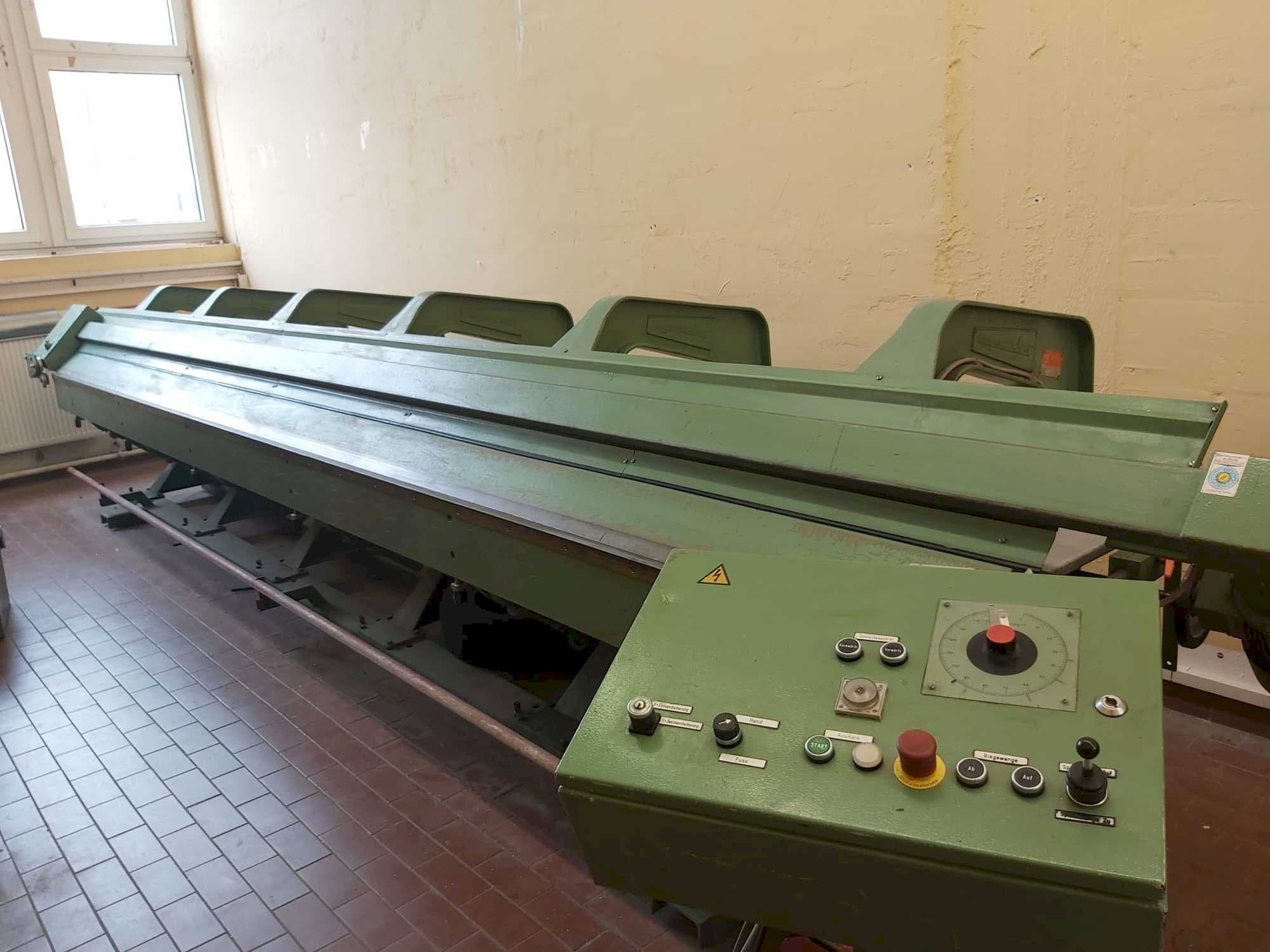 Front view of Biegmeister BMTH 6.1,5  machine