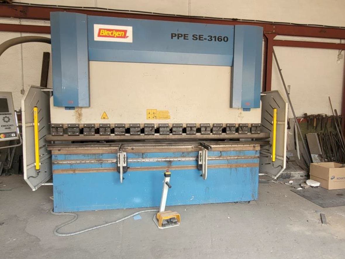Front view of Blecken PPE SE-3160  machine