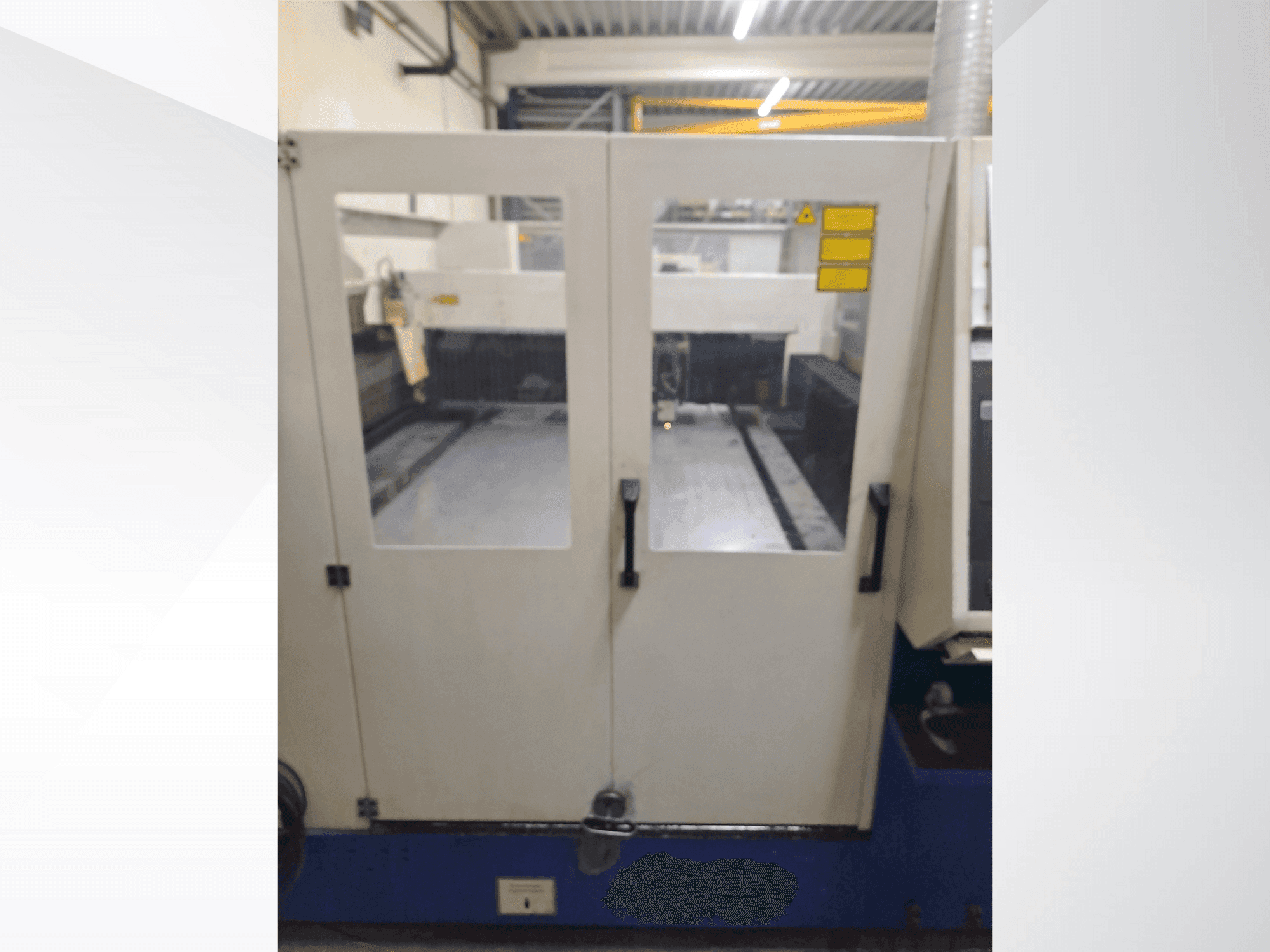 Front view of TRUMPF TRUMATIC 3030  machine