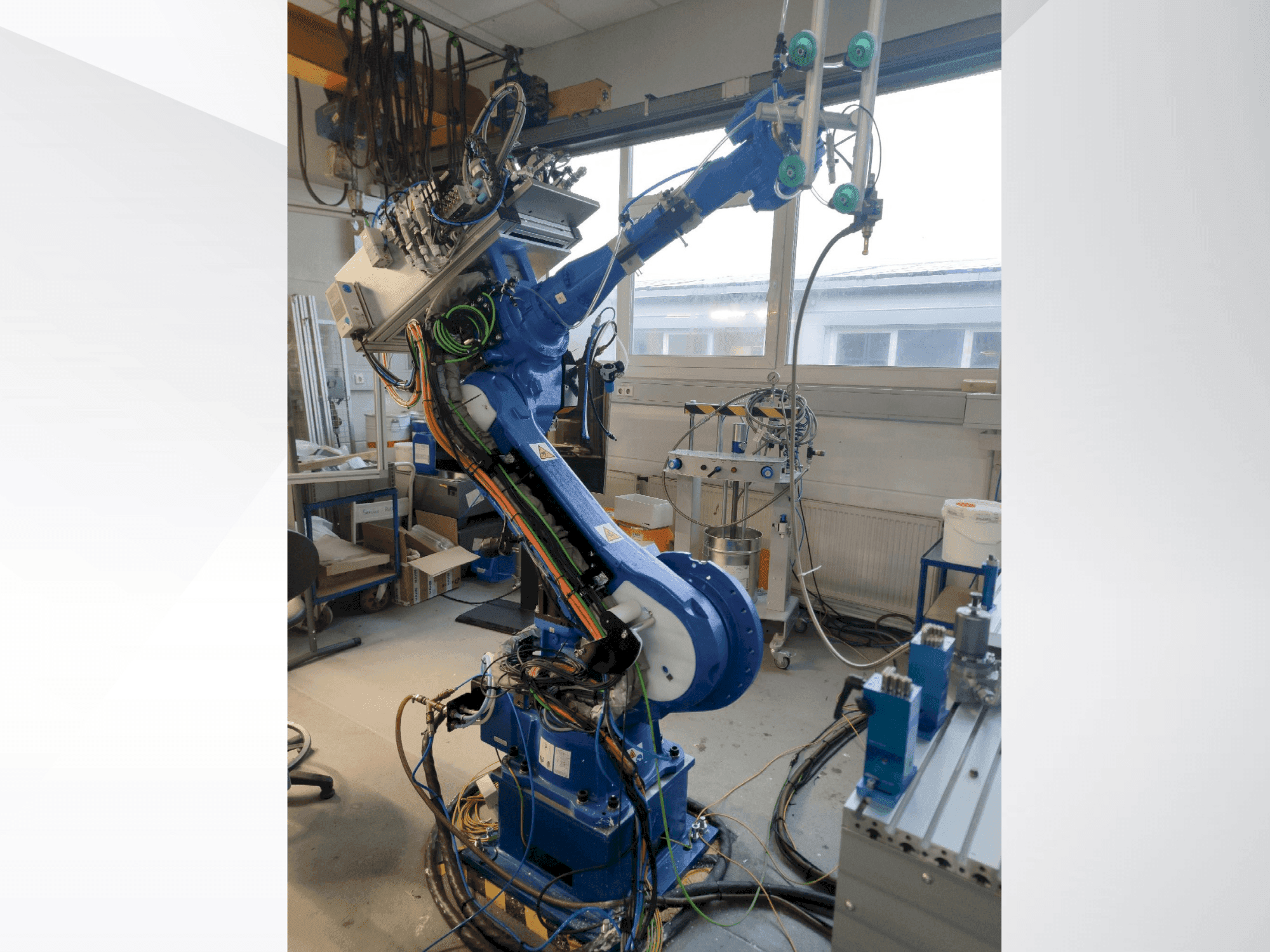 Front view of Yaskawa 6VX88  machine