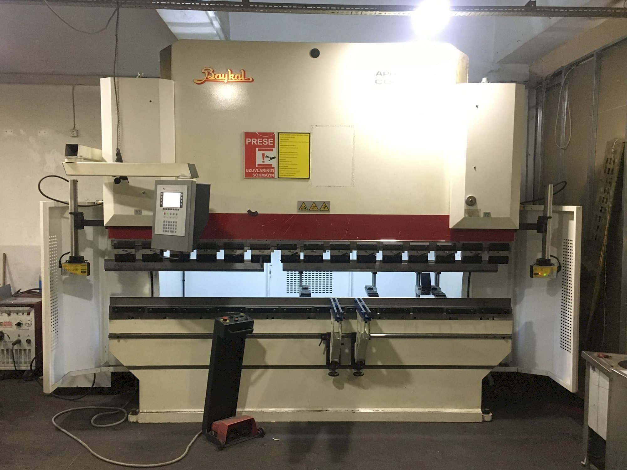 Front view of Baykal APHS 31120  machine