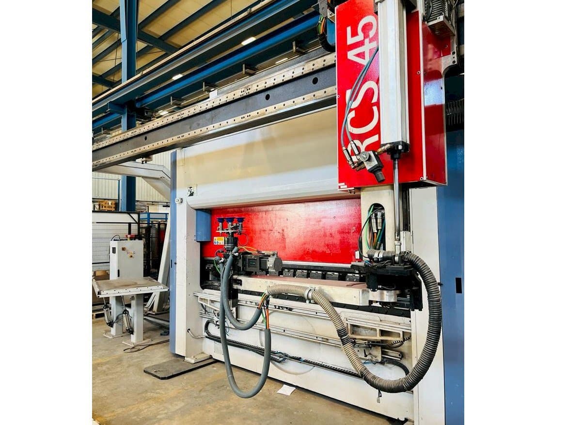 Front view of AMADA Flexa 100-30 Schiavi  machine