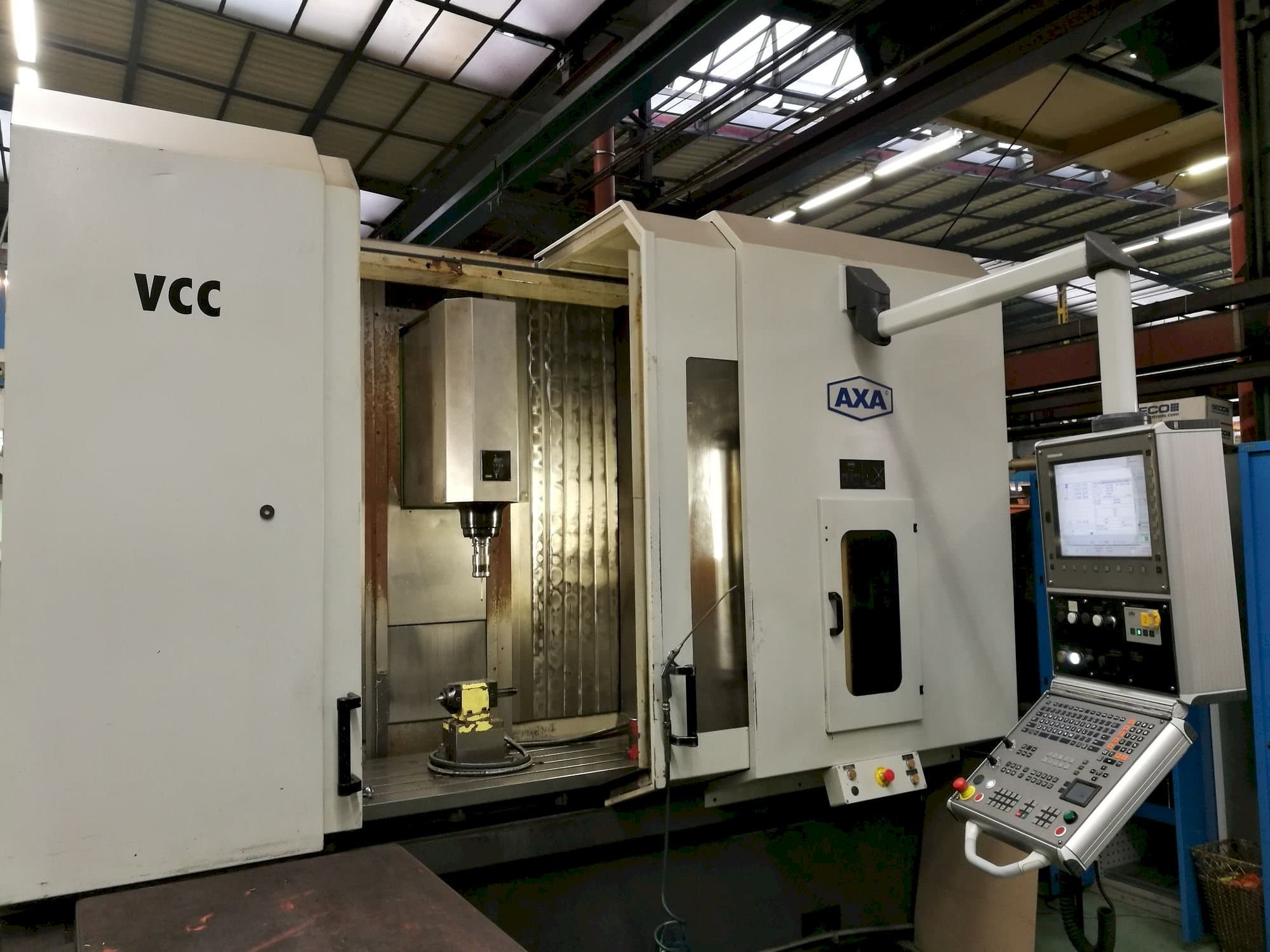 Front view of AXA VCC 1200  machine