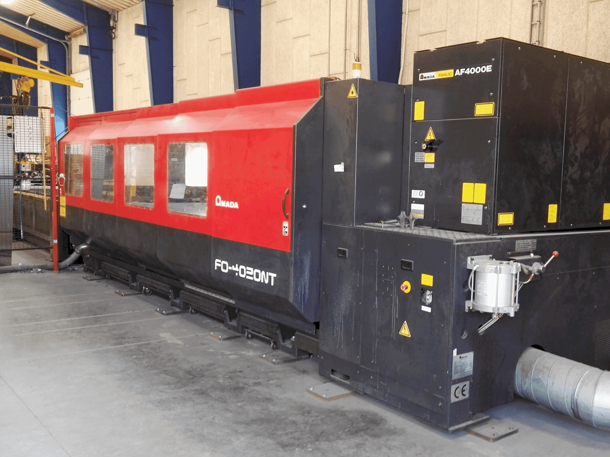 Front view of AMADA FO-4020NT (2005)  machine