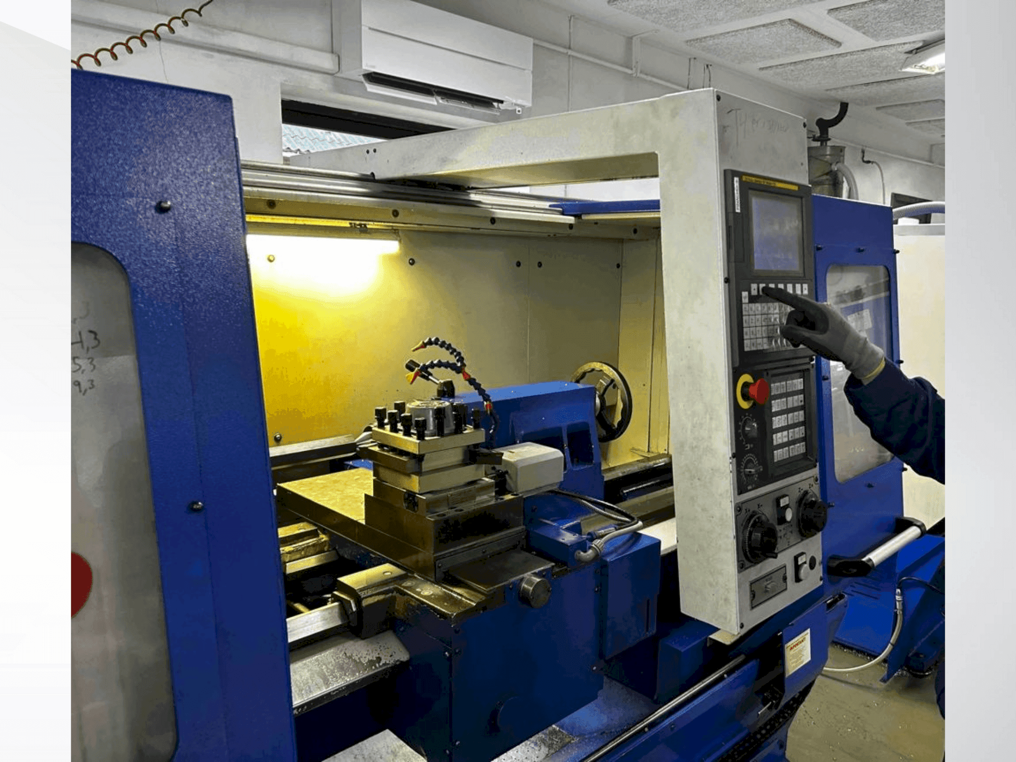 Front view of Pinacho SMART 260  machine