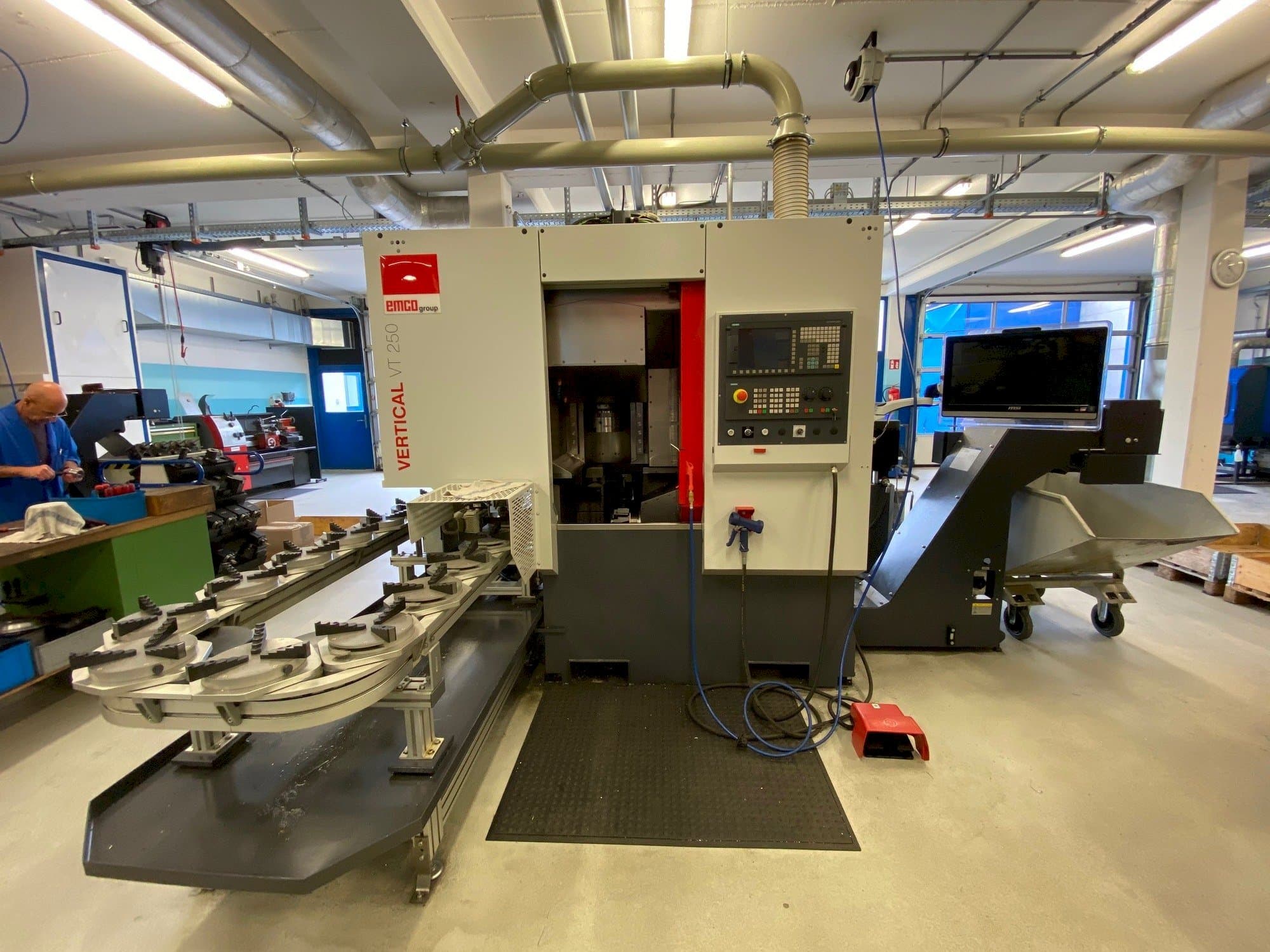 Front view of EMCO VT250  machine