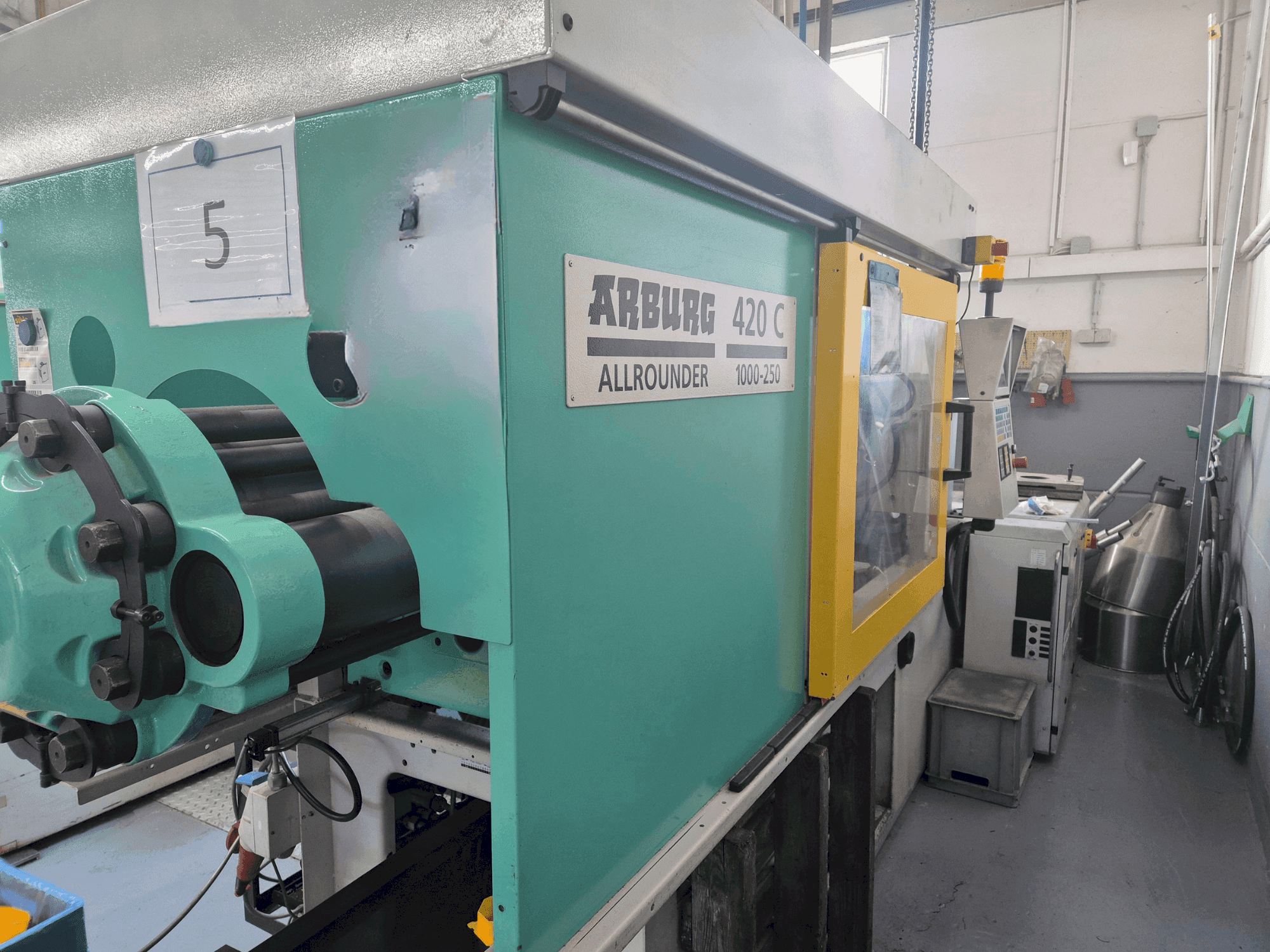 Front view of Arburg Allrounder 420 C 1000-250  machine