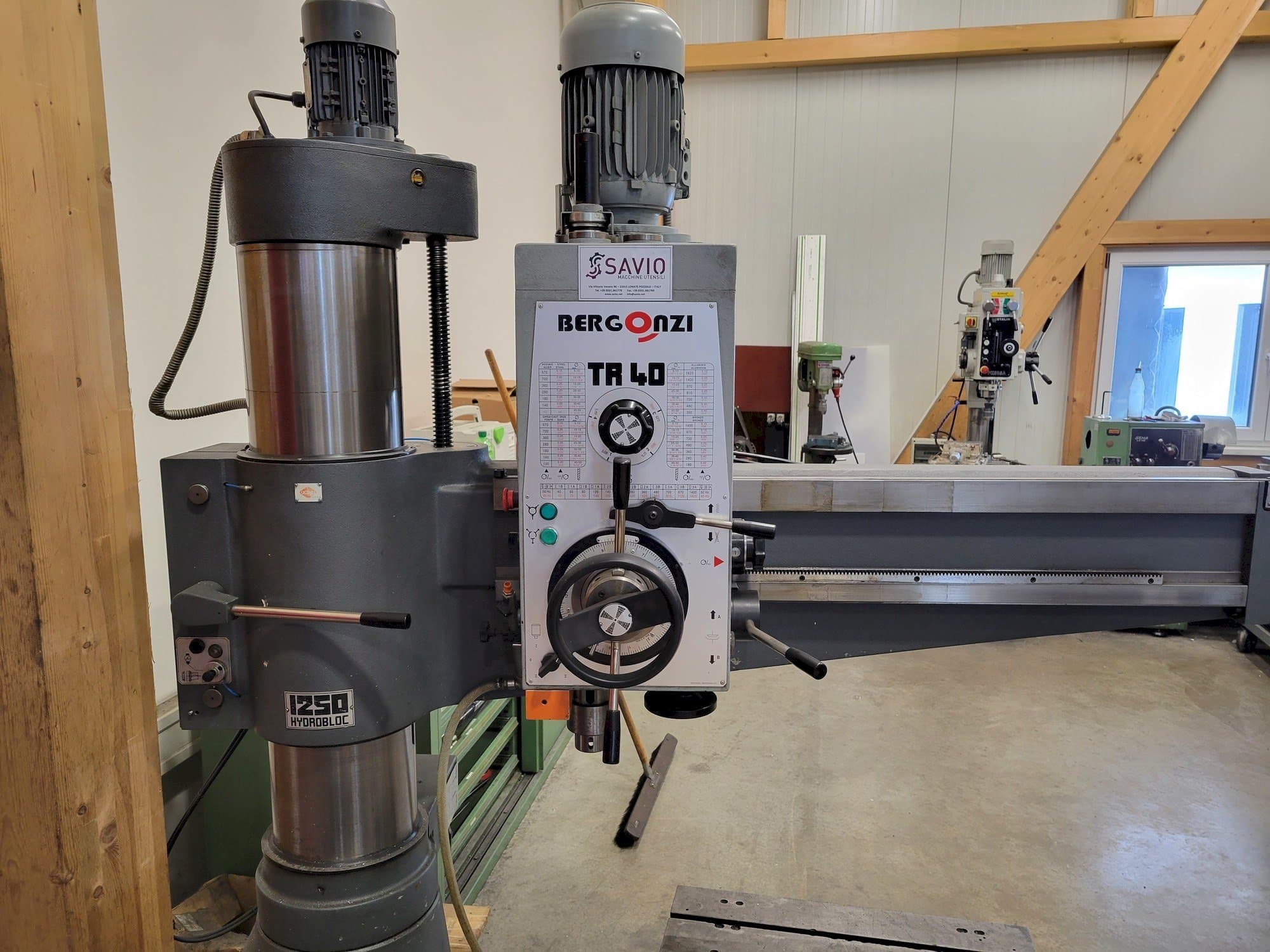 Front view of BERGONZI TR40/1250H  machine