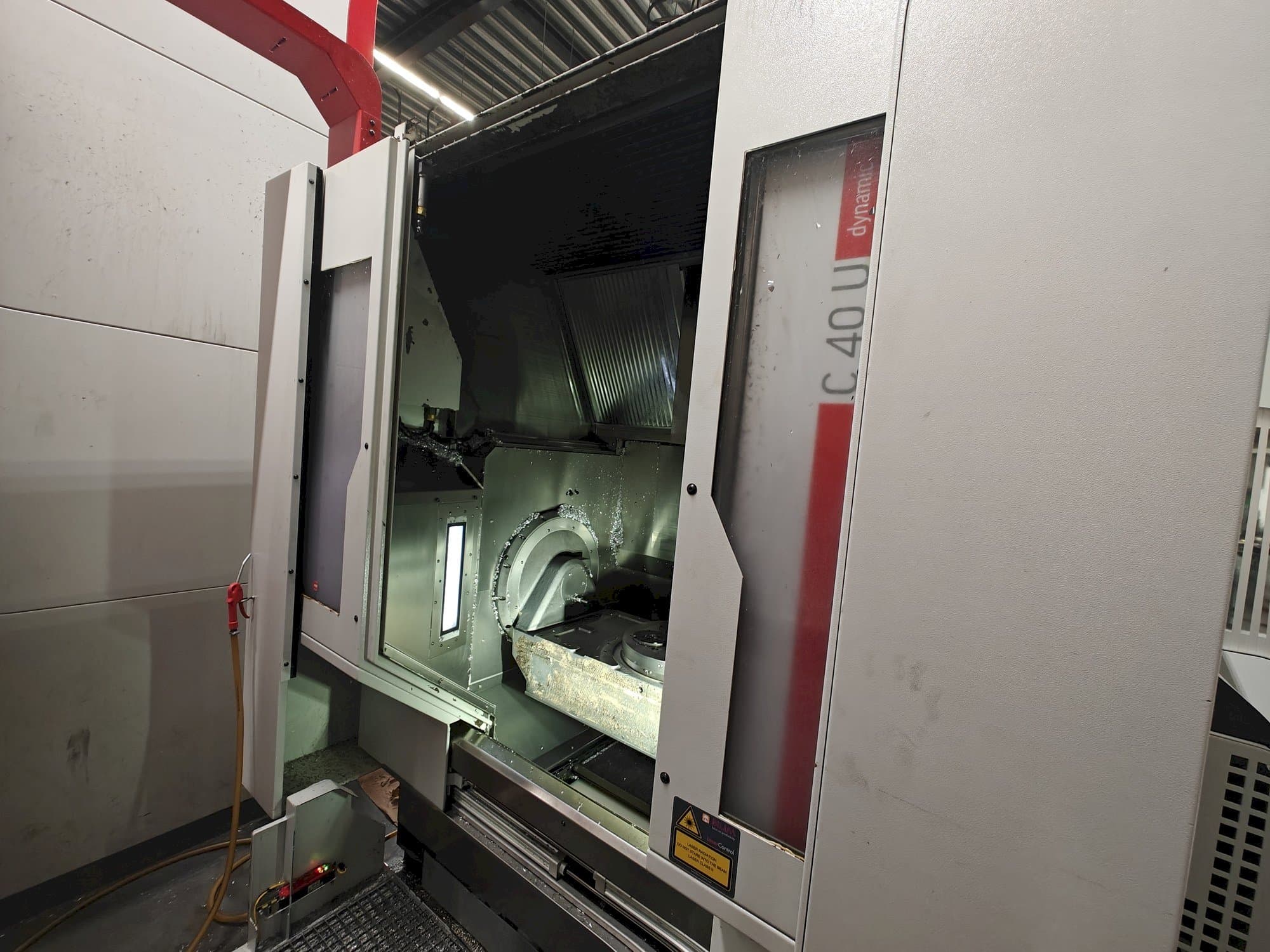 Front view of HERMLE C 40 U  machine