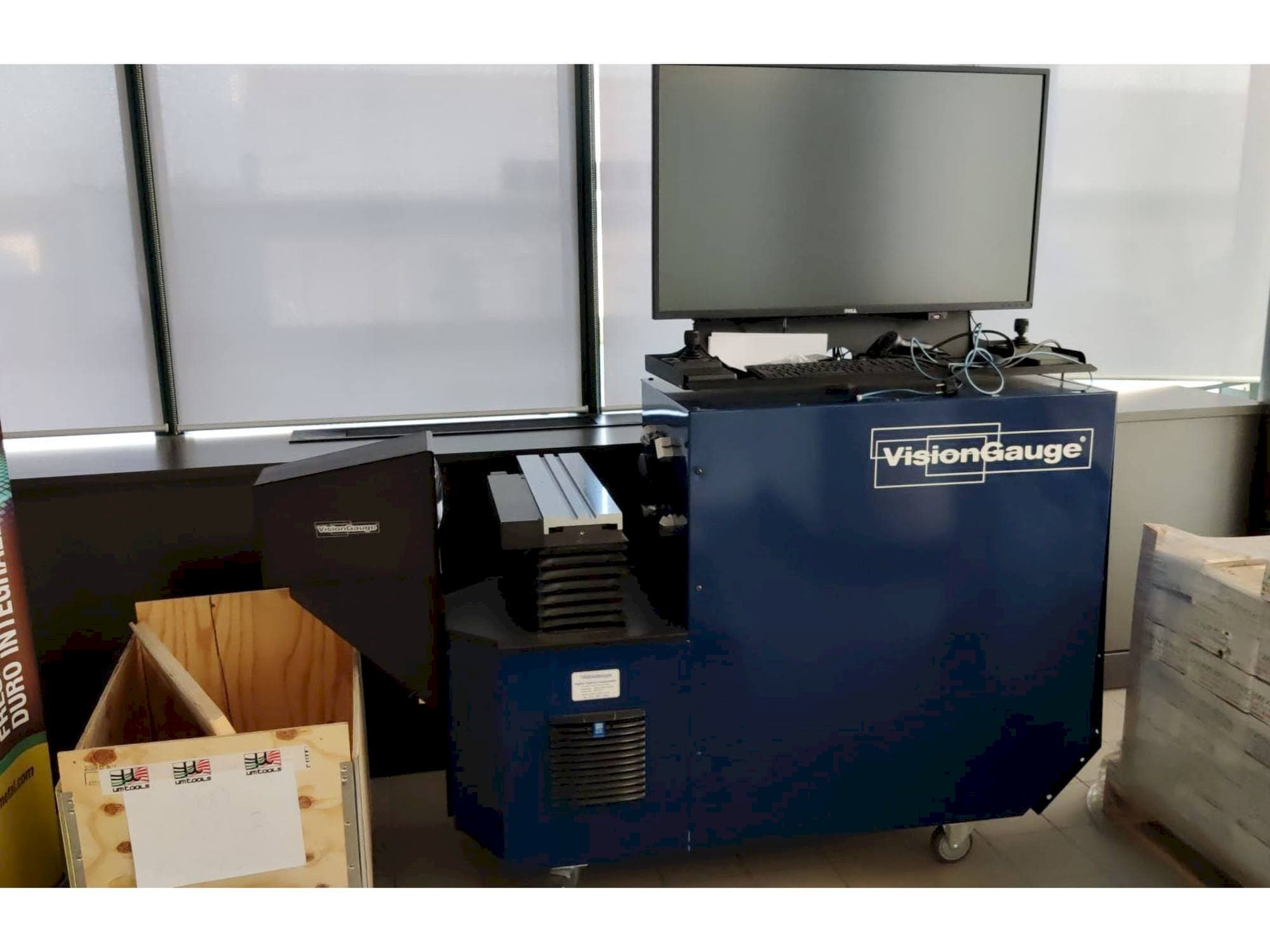 Front view of Vision Gauge 500 series  machine