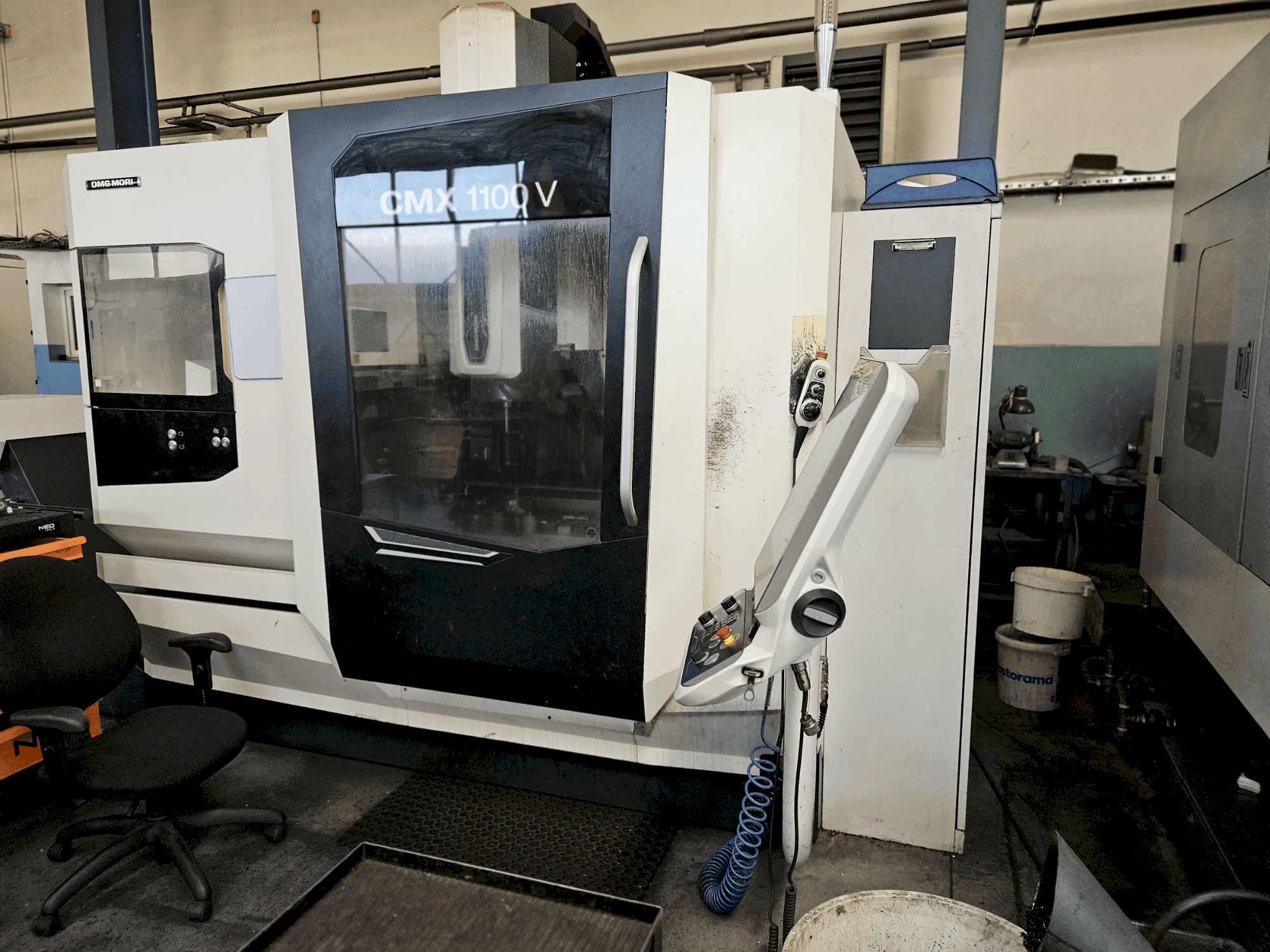 Front view of DMG CMX 1100V  machine