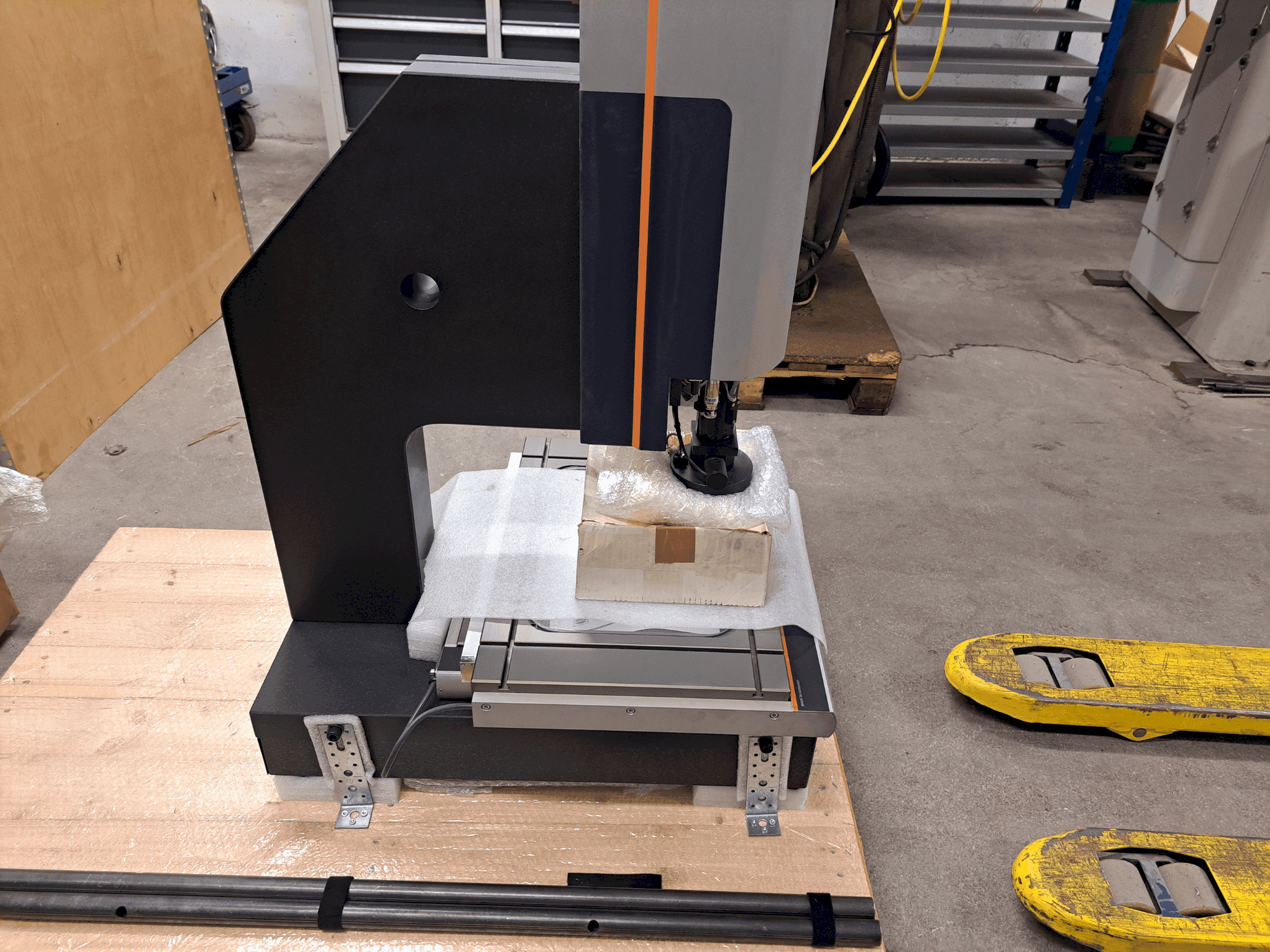 Front view of HEINRICH SCHNEIDER MM1-300 CNC MZ TP20  machine