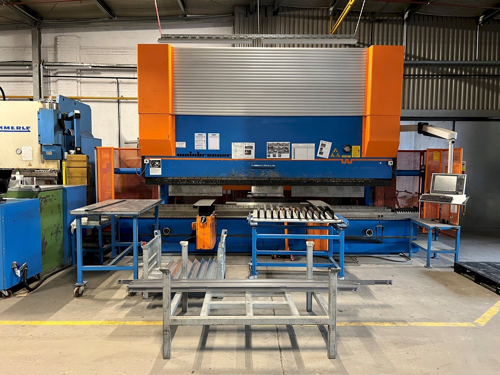 Front view of Weinbrenner GP400  machine