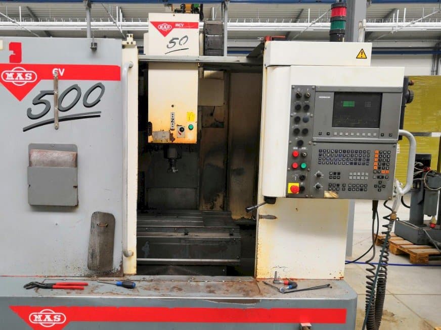 Front view of KOVOSVIT MAS MCV 500 CNC  machine