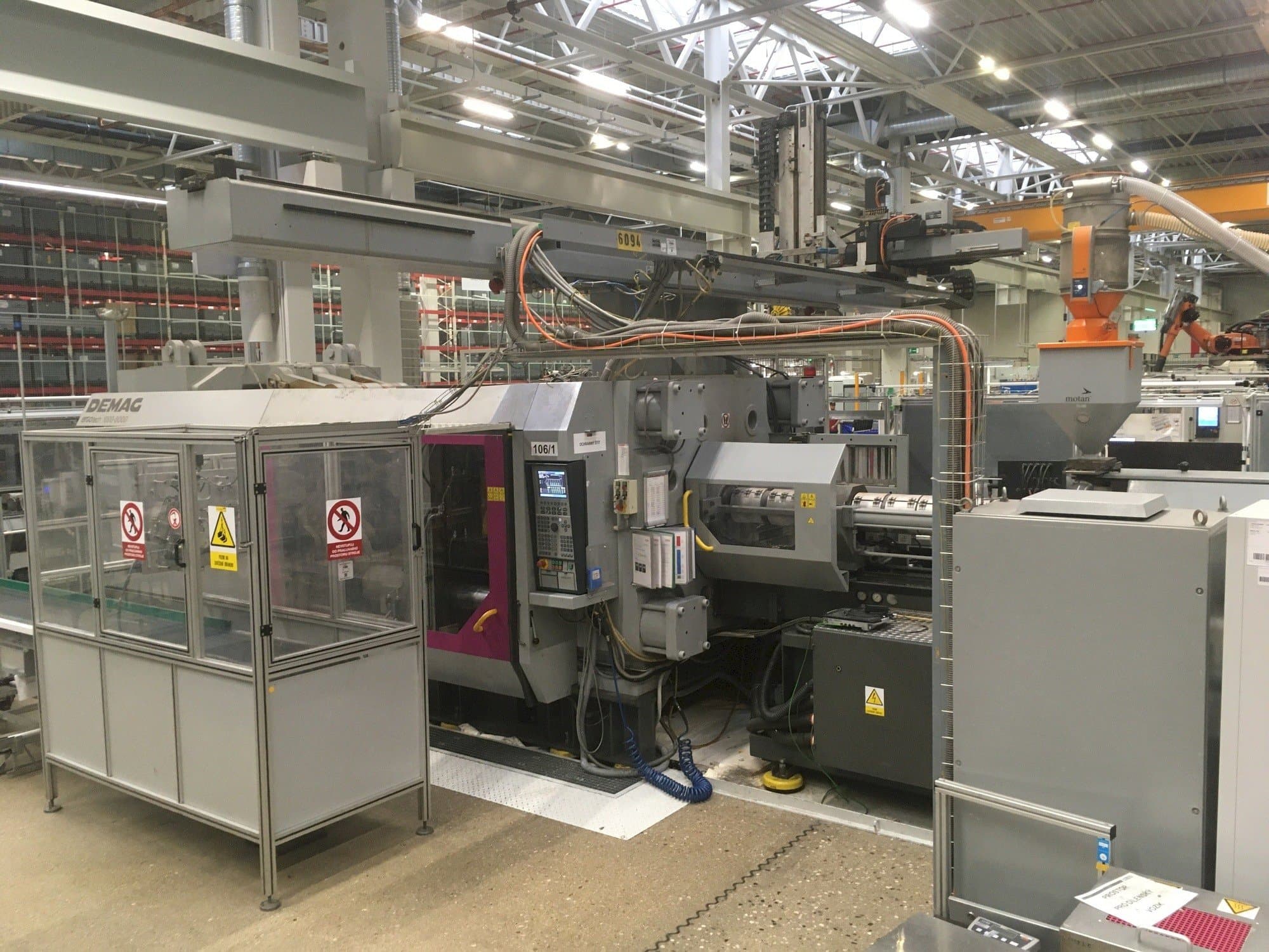 Front view of DEMAG Ergotech 1000-8000  machine